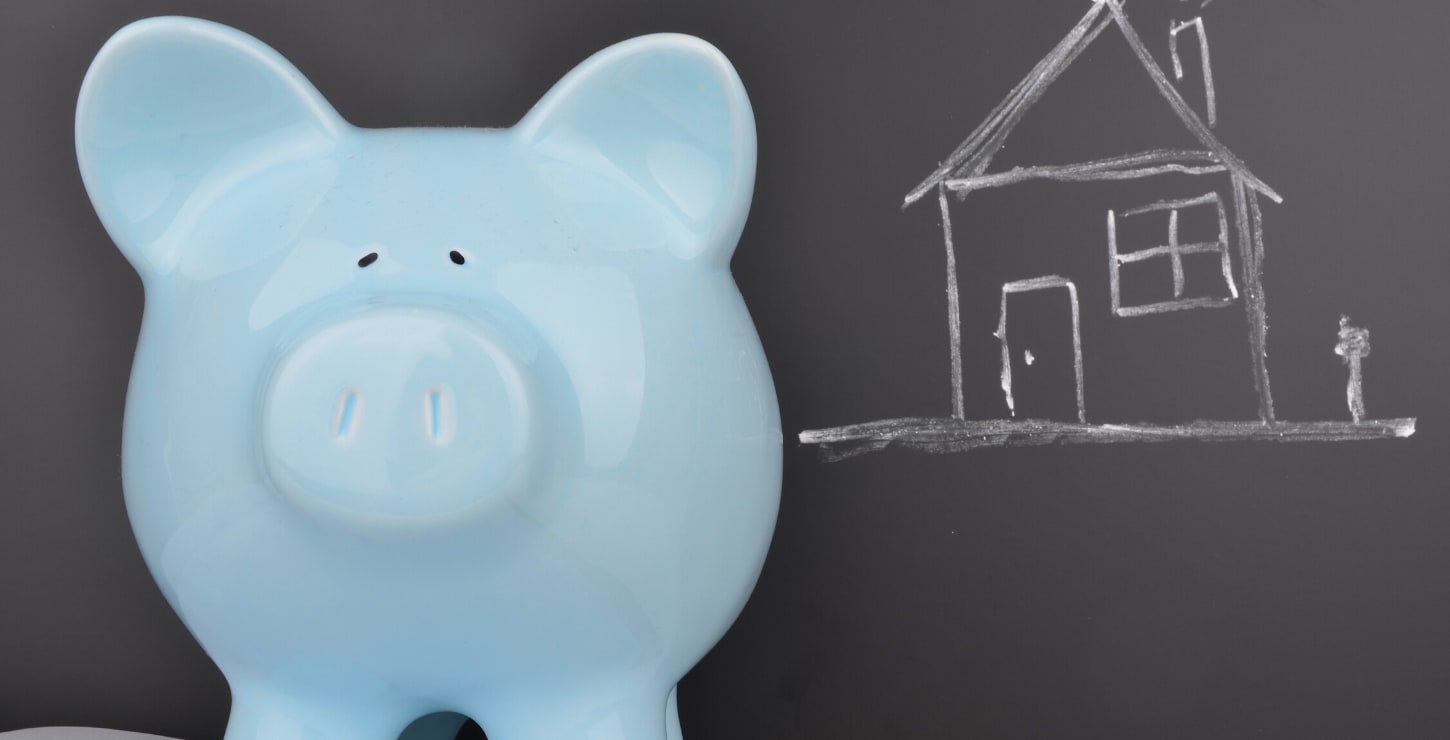 inception-app-prod/NjQ2ZGIzMmMtMmZhZS00ZDE0LThlZGQtMGNiZGJjMWFkZmRh/content/2020/07/piggy-bank-house-drawn-on-chalkboard.png