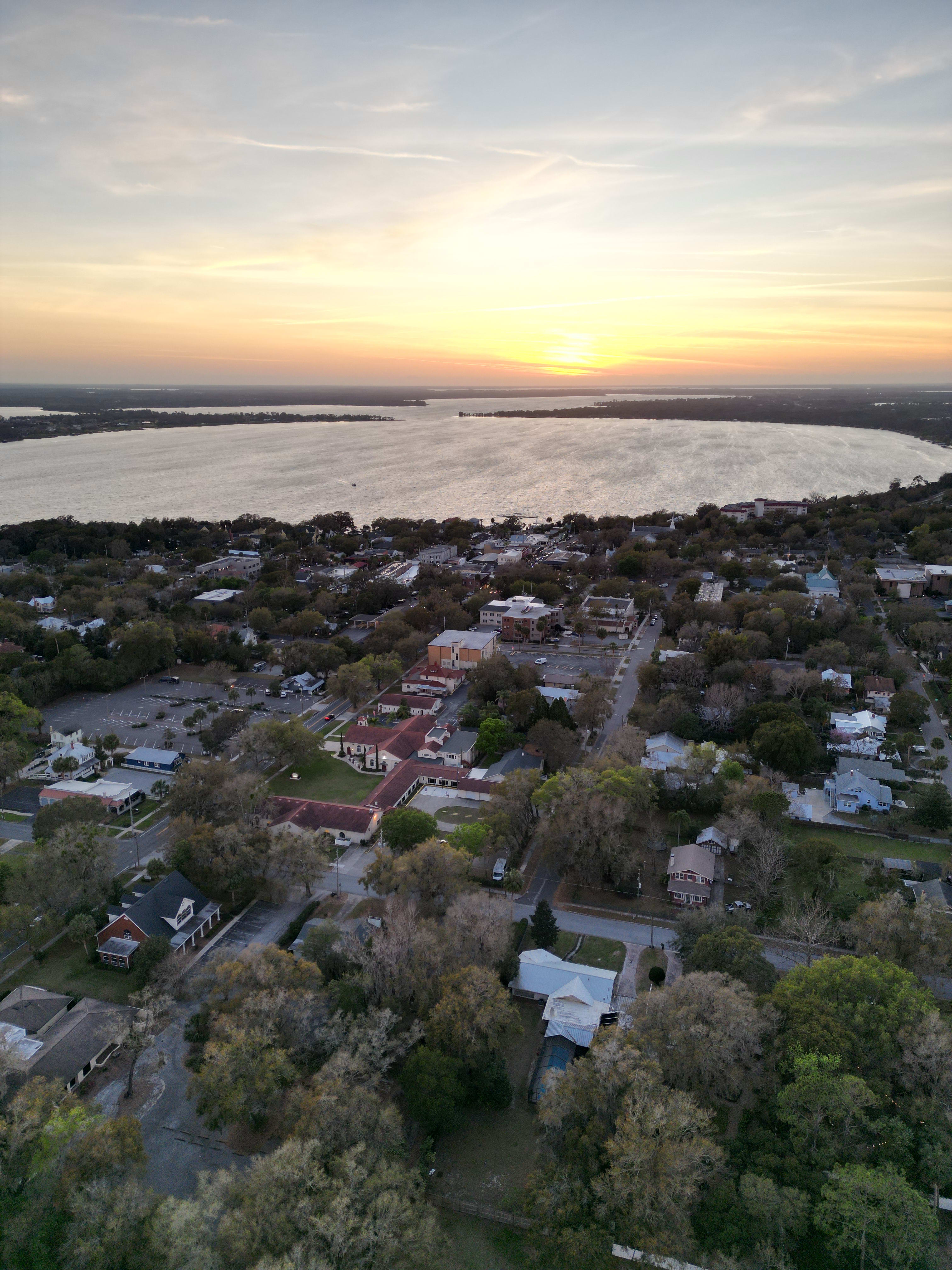 Navigate Mount Dora Home Prices and Inventory With Confidence inception-app-prod/NjcwZmU3ZGQtY2YwNS00MWZjLTgxZjctYWFiMThlMmI4NzVi/content/2026/03/32433724a7ab5e93fab464abebe212e8414cd60b.jpg