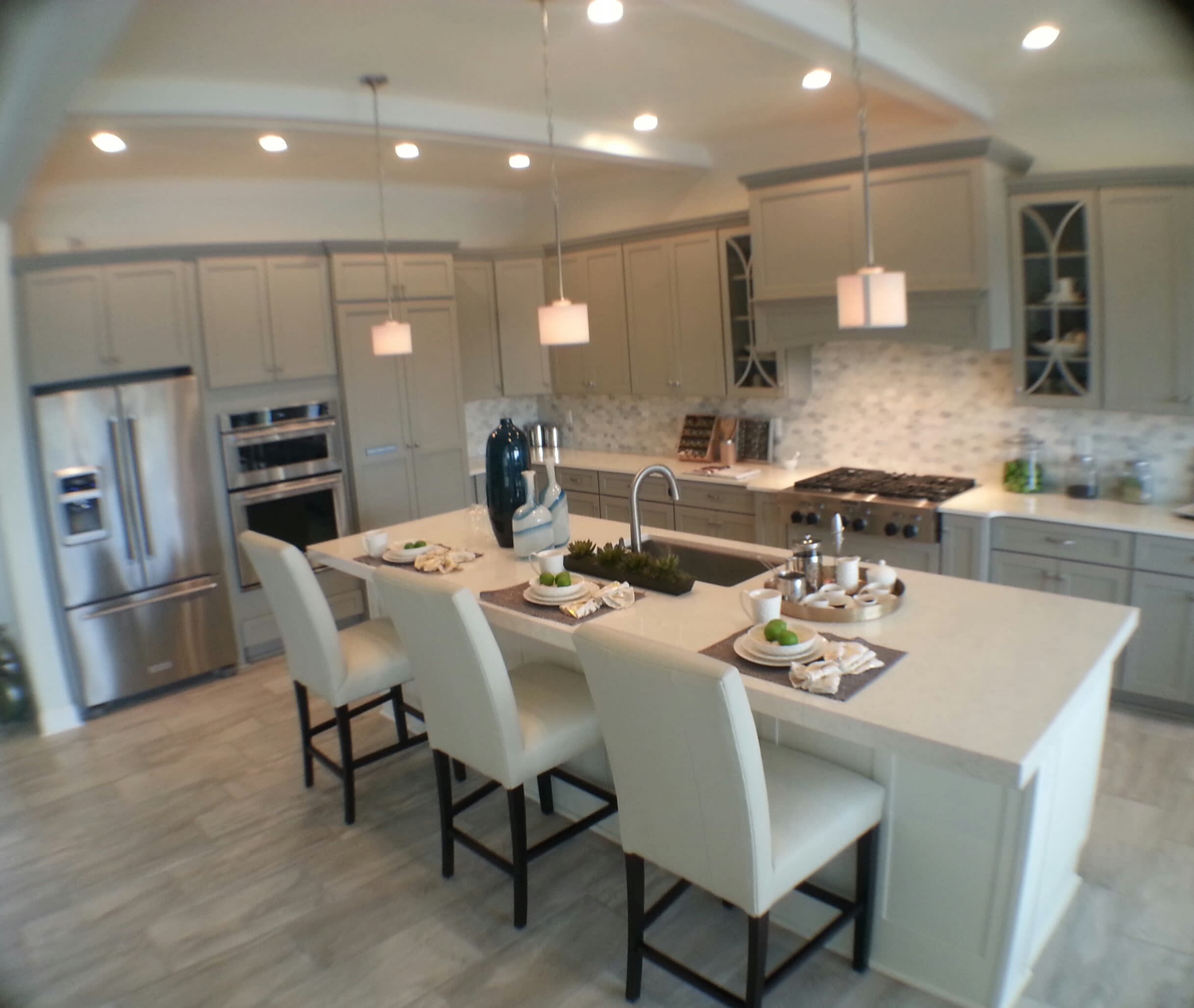 inception-app-prod/NjlkZjA2NGQtMDNjYy00ODVjLTljYjItZjRhNjE4NWZlZWUw/content/2016/01/Hidden Pantry.jpg