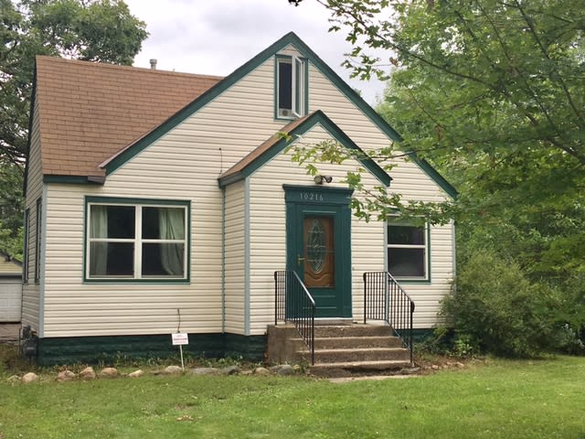 10216 Linnet St NW, Coon Rapids, MN inception-app-prod/NmEwNzBmMGYtMmUxNi00Yjk4LTgxZDYtYWQ1NjI2ZjAyZmY4/content/2017/08/FullSizeRender2.jpg