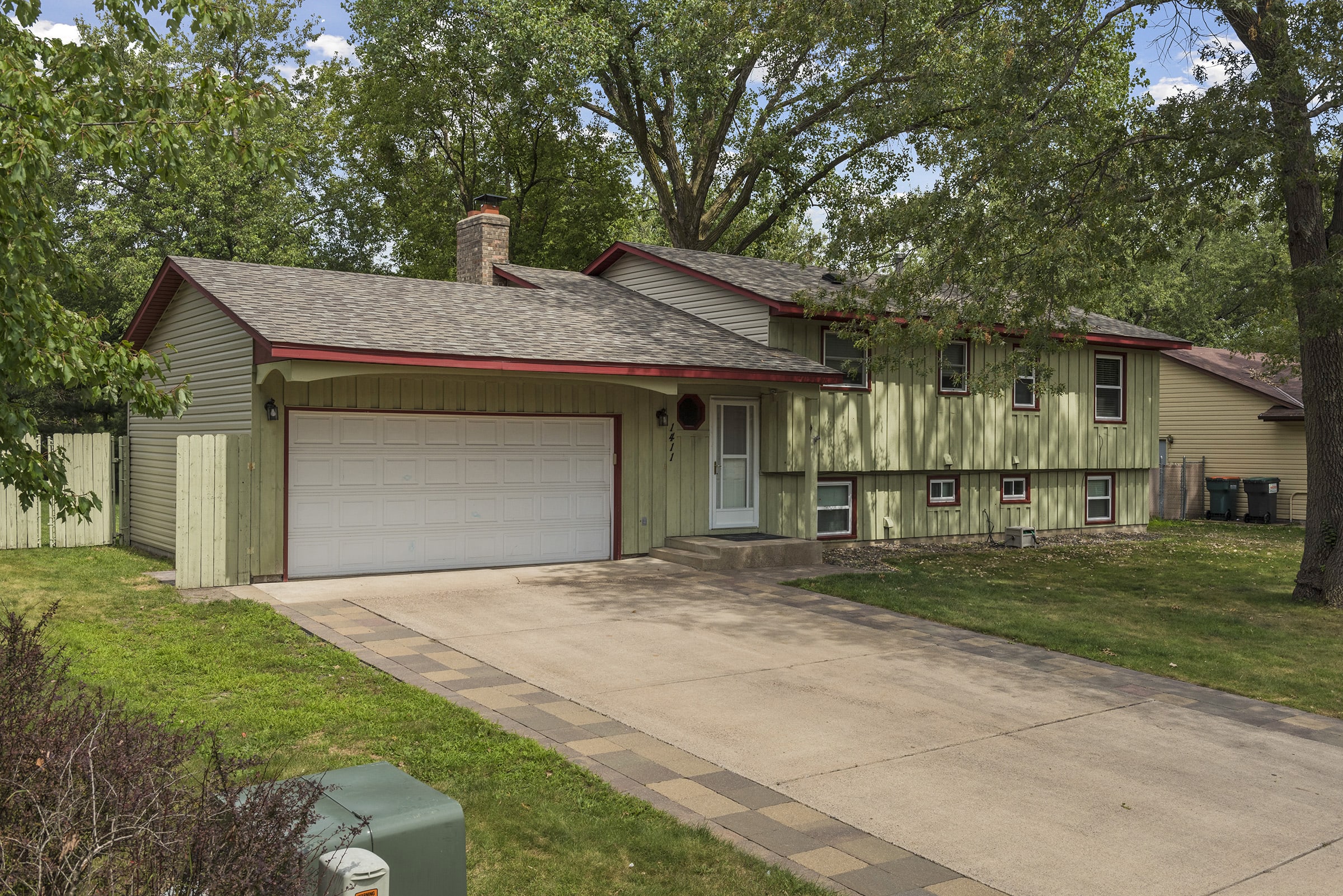 1411 98th Lane NW, Coon Rapids, MN inception-app-prod/NmEwNzBmMGYtMmUxNi00Yjk4LTgxZDYtYWQ1NjI2ZjAyZmY4/content/2017/09/photo-003-4.jpg