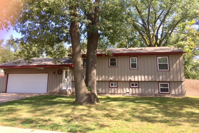 1411 98th Lane NW, Coon Rapids, MN inception-app-prod/NmEwNzBmMGYtMmUxNi00Yjk4LTgxZDYtYWQ1NjI2ZjAyZmY4/content/2017/11/Picture3.jpg