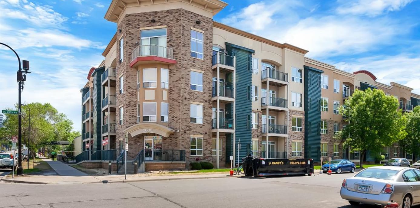 inception-app-prod/NmEwNzBmMGYtMmUxNi00Yjk4LTgxZDYtYWQ1NjI2ZjAyZmY4/content/2018/06/2600 University Ave SE - 1-2.png