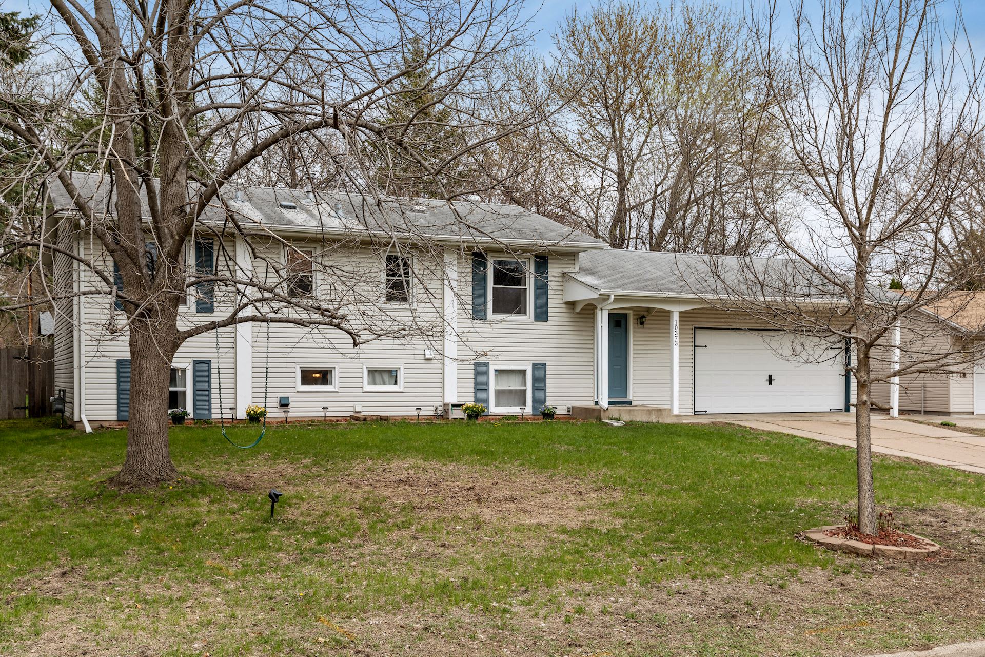 Another Great Coon Rapids Home for Sale inception-app-prod/NmEwNzBmMGYtMmUxNi00Yjk4LTgxZDYtYWQ1NjI2ZjAyZmY4/content/2019/05/photo-003.jpg