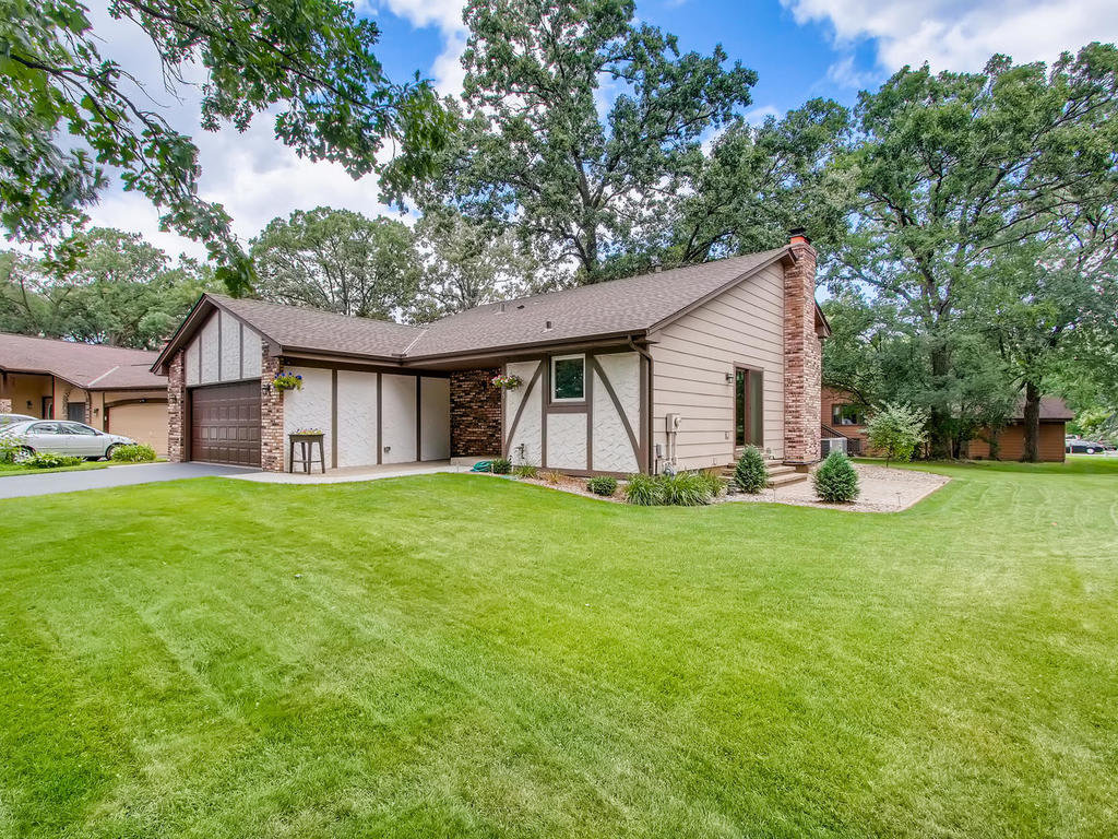 Lovely Linnet Street Listing in Coon Rapids Now Available inception-app-prod/NmEwNzBmMGYtMmUxNi00Yjk4LTgxZDYtYWQ1NjI2ZjAyZmY4/content/2020/08/MTA4MzUtbGlubmV0LXN0LW53LWNvb24tcmFwaWRzLTAwMS0w.jpg