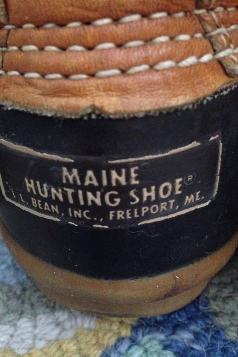 Why LL Bean for ME: Customer Service inception-app-prod/NmI3NDQ5OTMtZjY0YS00YmVmLWJkOWEtZjQ3MWQzNDBhNTAz%2Fmedia%2F2015%2F01%2F%23LLBeanLoyal.png