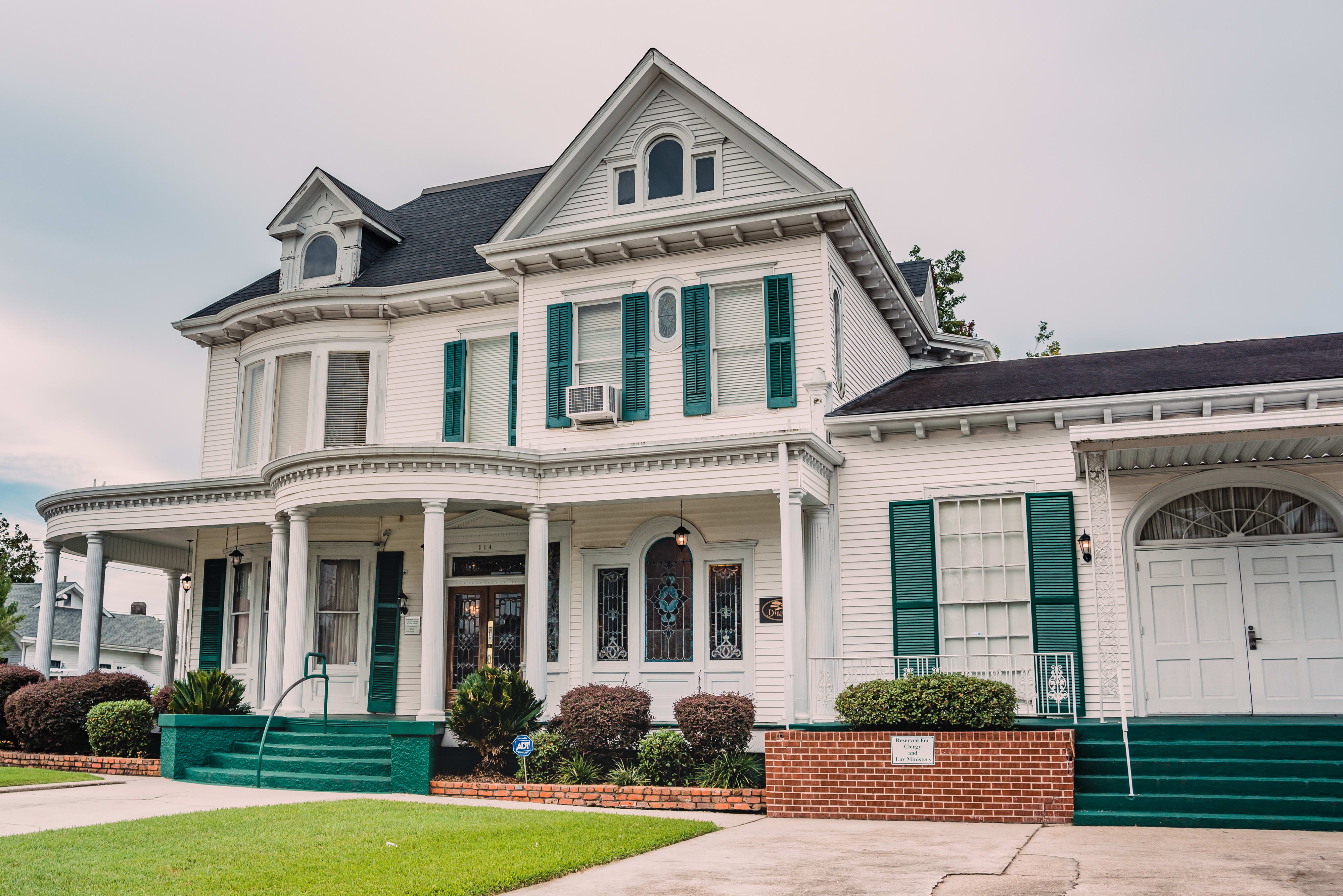 New Iberia inception-app-prod/NmM5ZjIxYTYtNWQ5My00ZThlLTgzMzAtNDU2ZGFmMDViZWFk/content/2023/10/d96fa619a7a374085e1a8505022026e2e5be2f94.jpg