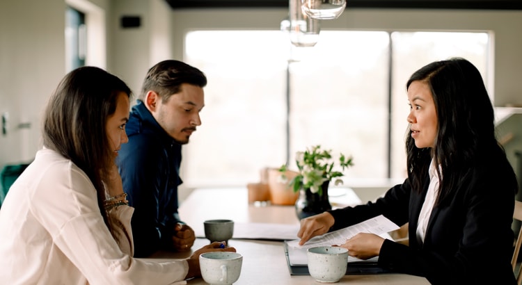 Why Access Is So Important When Selling Your House inception-app-prod/NmQ5YjljOTgtMzdjYy00N2VhLWJmZTAtNzIzNTc5ZmRiMzcw/content/2024/03/2b57c99948f65437bcb485f21b749b1b51551c32.png
