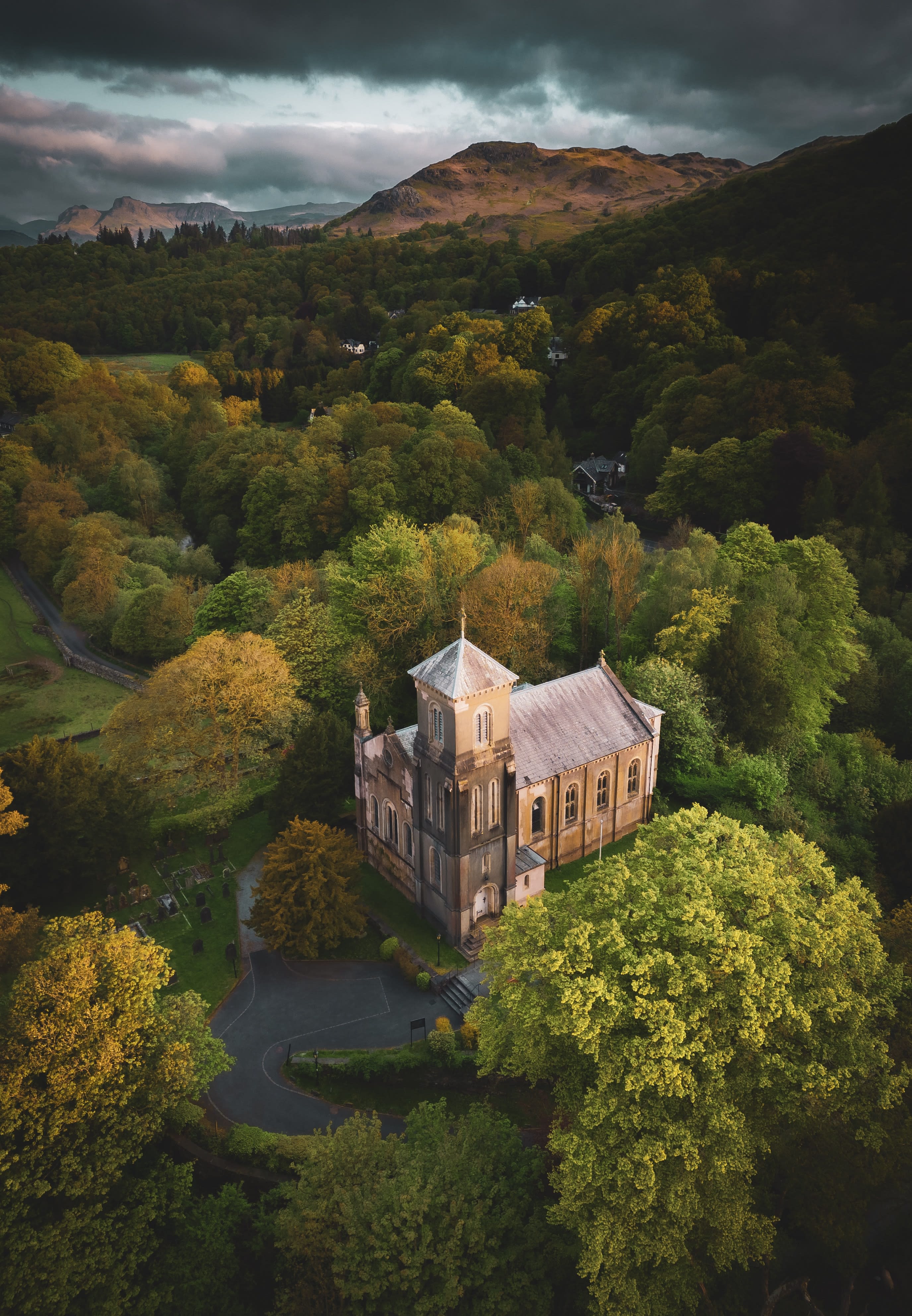 Moving to a New House: The Essential Guide inception-app-prod/NmRkNGUzMzEtODE3YS00MmI0LThhNWYtMDUxMzk0MzFmZjQz/content/2023/05/5a3114ec7893ee9eadaa63e9702ccc6f7b010d78.jpg