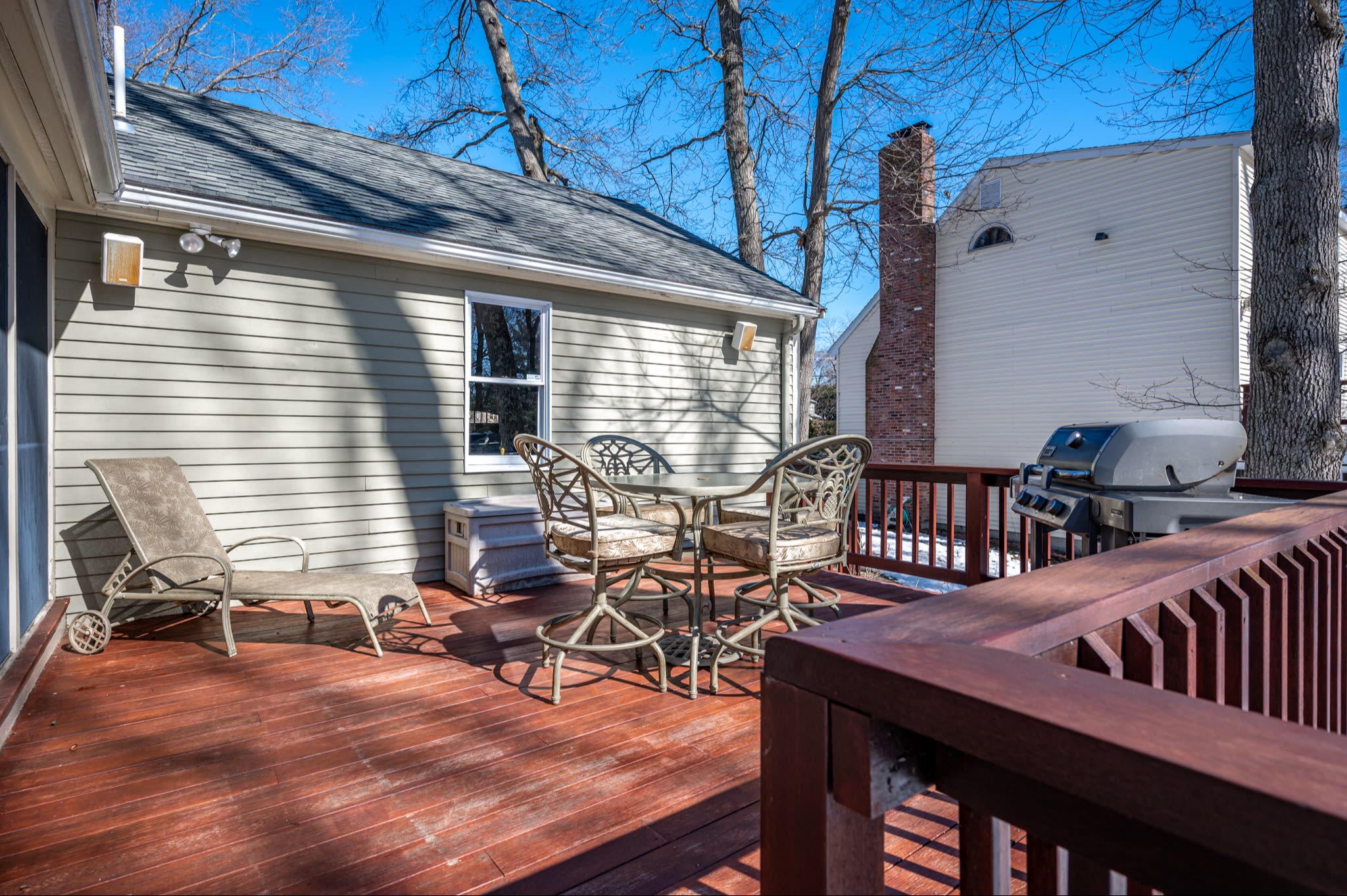 SOLD! 113 Gayland Road in Needham inception-app-prod/NmU2ZTUzNTQtMTA5MC00MzY0LWFmNmYtZmVkMjVjMjY0ZWIx/content/2021/03/113-gayland-rd-32.jpg