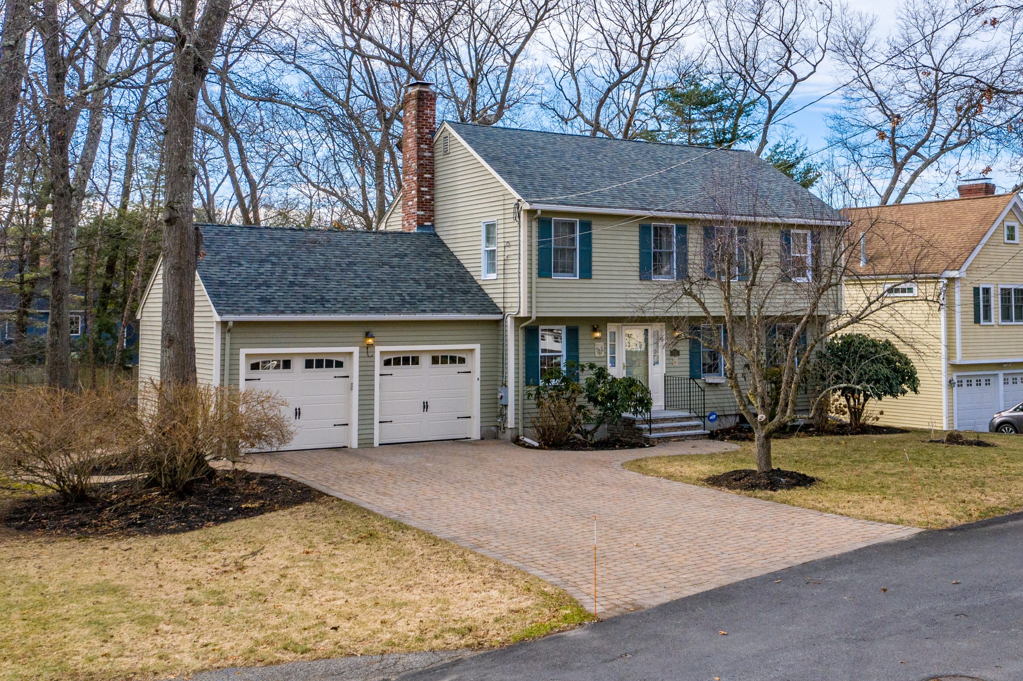 SOLD! 113 Gayland Road in Needham inception-app-prod/NmU2ZTUzNTQtMTA5MC00MzY0LWFmNmYtZmVkMjVjMjY0ZWIx/content/2021/03/dji0210-3.jpg