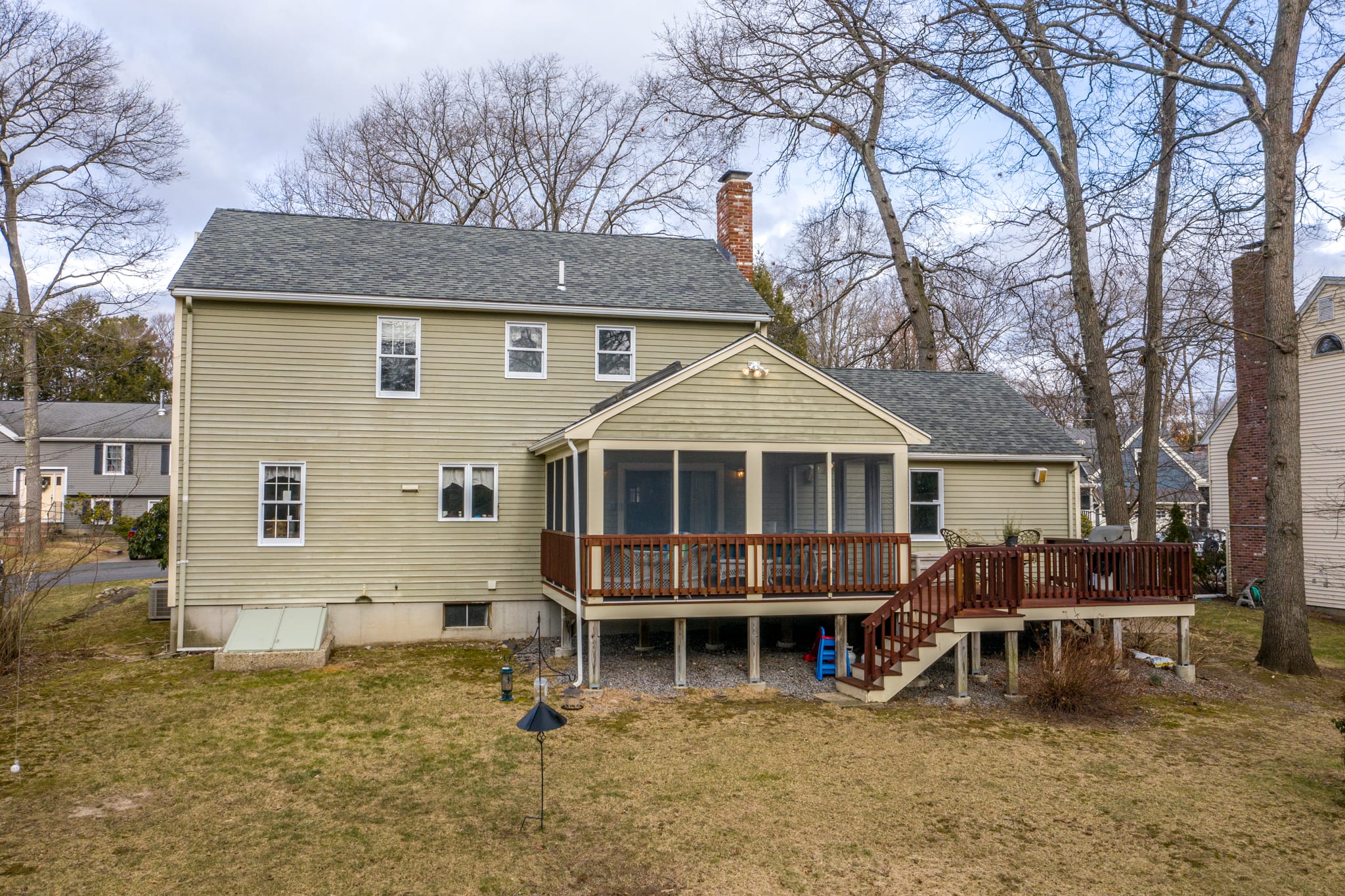 SOLD! 113 Gayland Road in Needham inception-app-prod/NmU2ZTUzNTQtMTA5MC00MzY0LWFmNmYtZmVkMjVjMjY0ZWIx/content/2021/03/dji0237.jpg