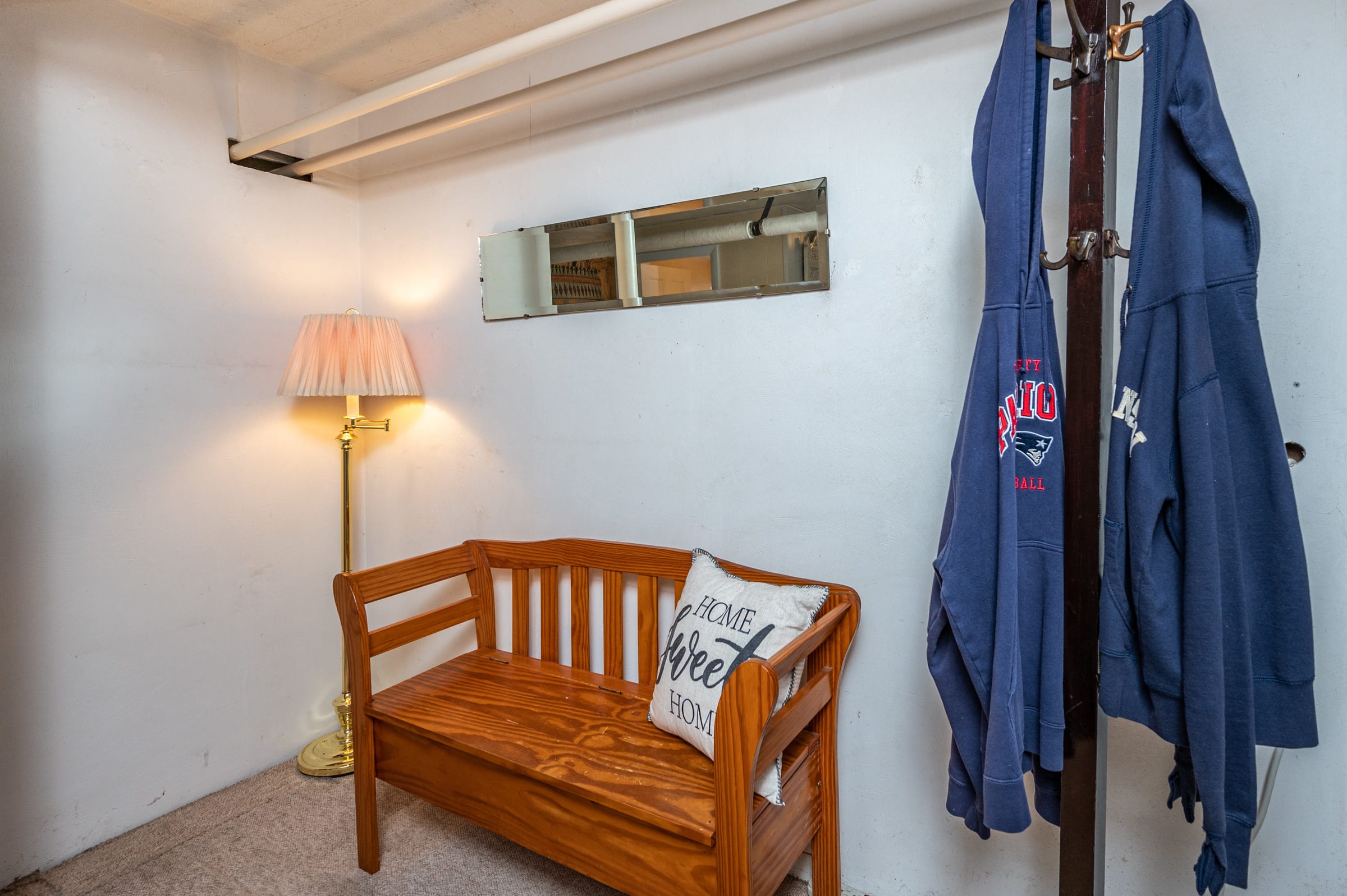 SOLD! 37 Gayland Road in Needham inception-app-prod/NmU2ZTUzNTQtMTA5MC00MzY0LWFmNmYtZmVkMjVjMjY0ZWIx/content/2022/04/55bffc7b391a8052c4f0dc61eccaa3f4e3c5aa24.jpg