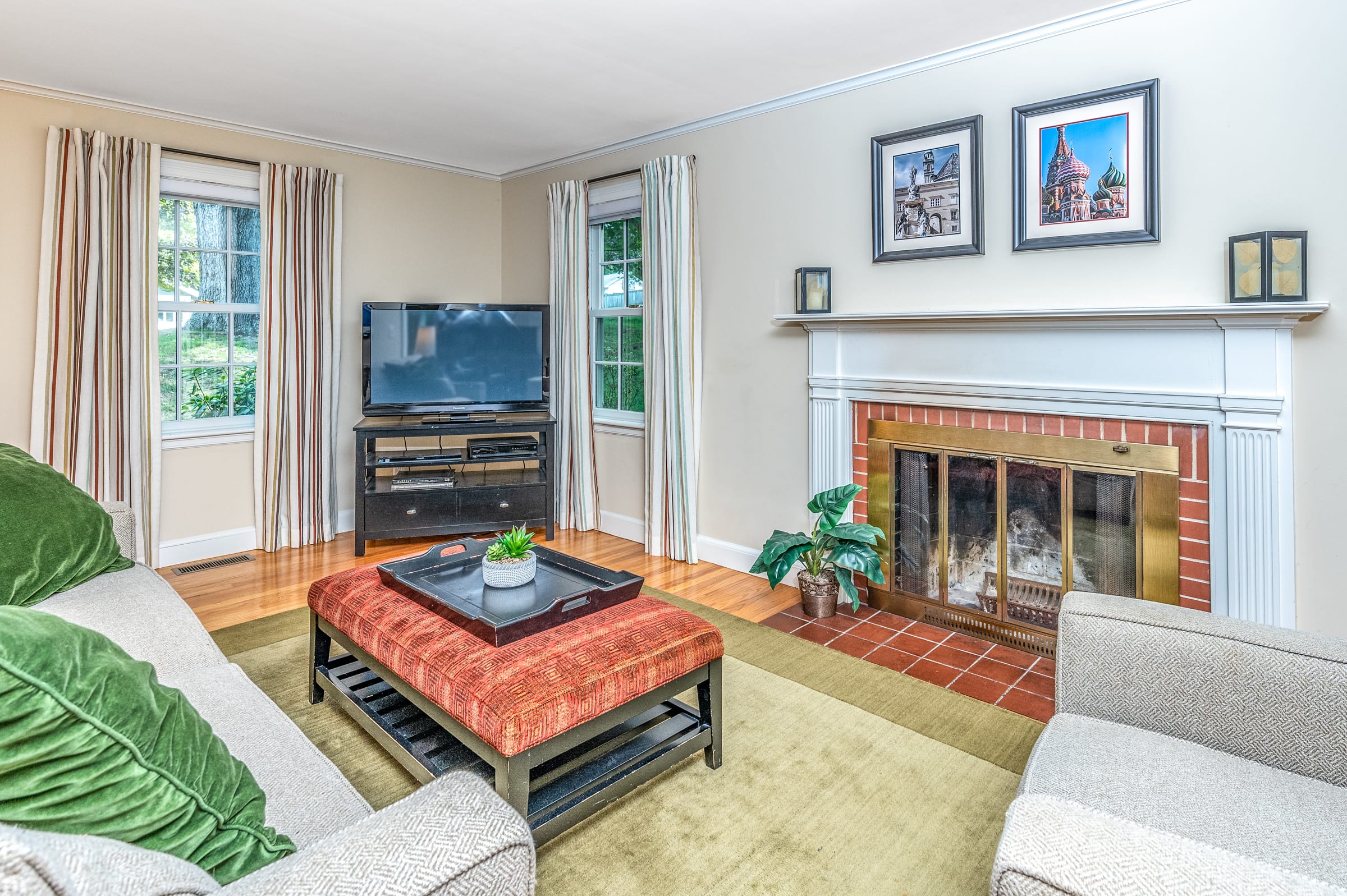 UNDER CONTRACT! 273 Nehoiden Street in Needham inception-app-prod/NmU2ZTUzNTQtMTA5MC00MzY0LWFmNmYtZmVkMjVjMjY0ZWIx/content/2022/09/14e9d10b74fdf3abaa24d07cc1ebc95915a99d2c.jpg