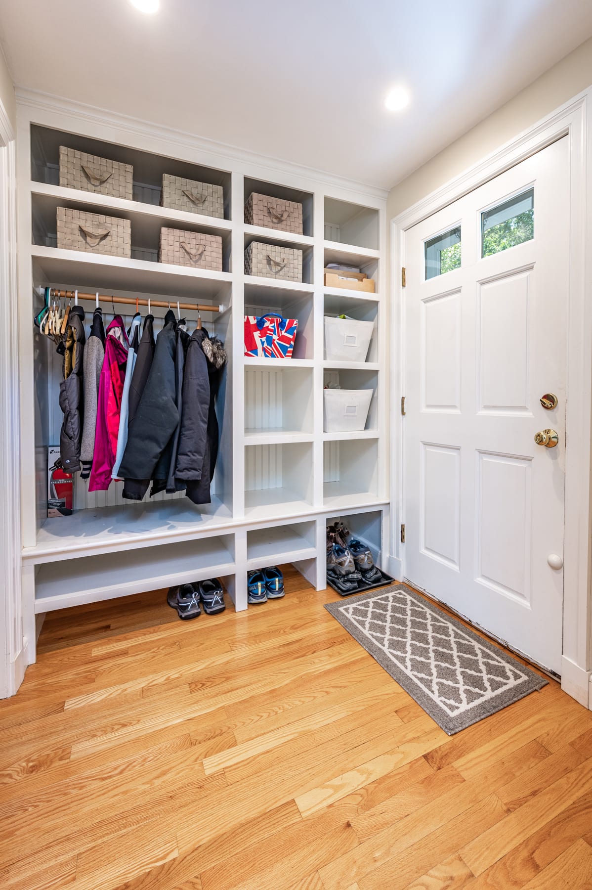 UNDER CONTRACT! 273 Nehoiden Street in Needham inception-app-prod/NmU2ZTUzNTQtMTA5MC00MzY0LWFmNmYtZmVkMjVjMjY0ZWIx/content/2022/09/466d170efb11bf4a19f43b5435782a5969b0000b.jpg