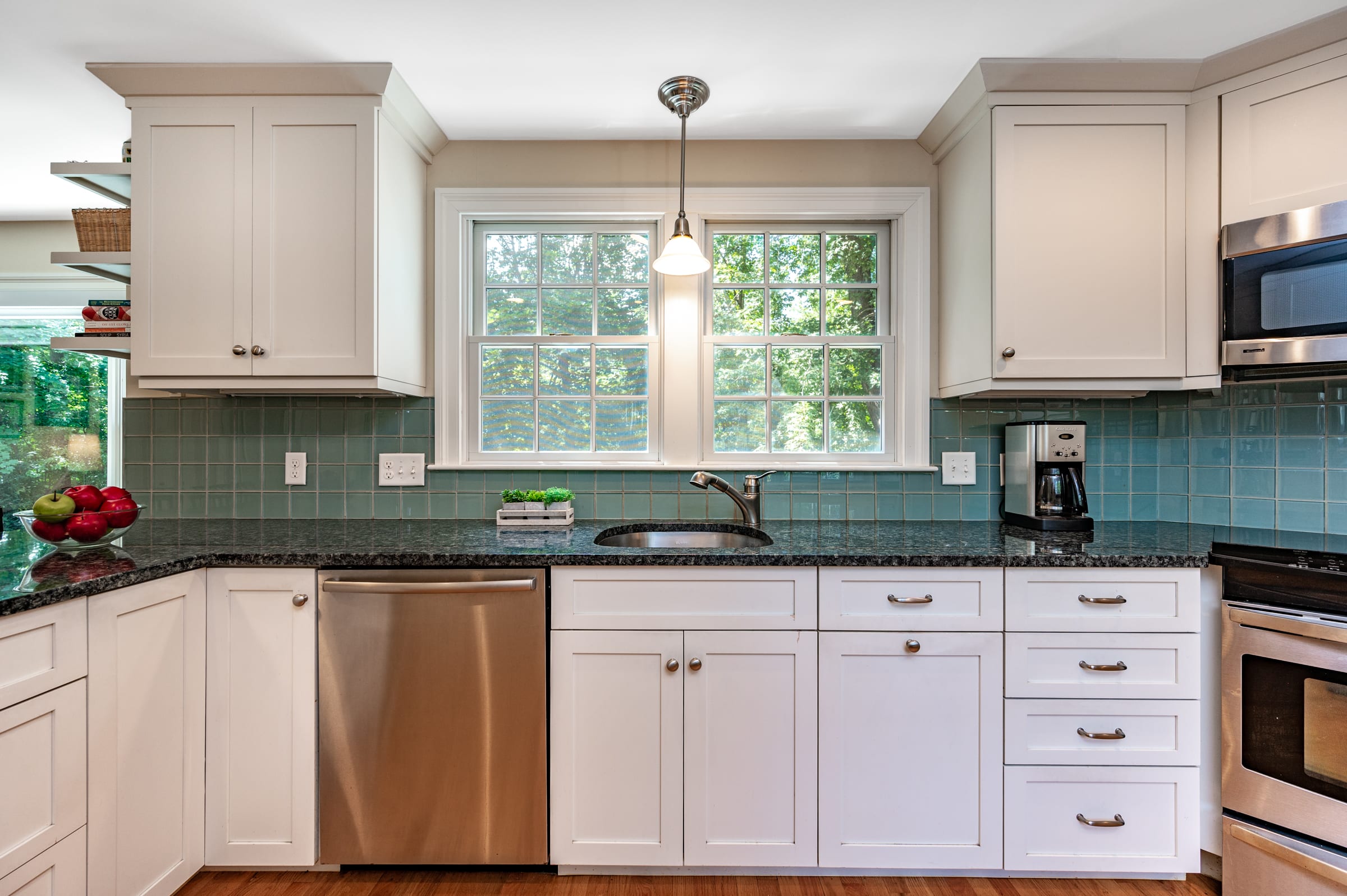UNDER CONTRACT! 273 Nehoiden Street in Needham inception-app-prod/NmU2ZTUzNTQtMTA5MC00MzY0LWFmNmYtZmVkMjVjMjY0ZWIx/content/2022/09/4a4b80986e51b73c22d84f8ba4db42025d26ab2f.jpg