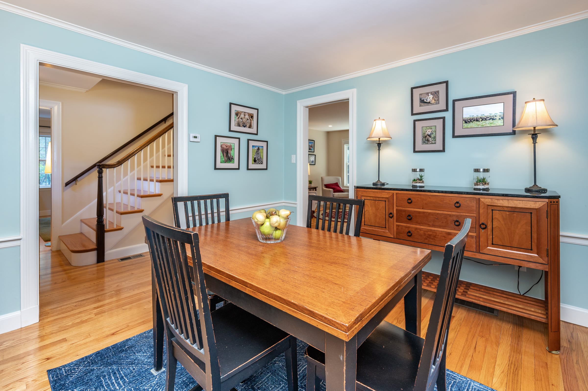 UNDER CONTRACT! 273 Nehoiden Street in Needham inception-app-prod/NmU2ZTUzNTQtMTA5MC00MzY0LWFmNmYtZmVkMjVjMjY0ZWIx/content/2022/09/737f20405b589ba8549de1fbb64154d746d1a6b4.jpg
