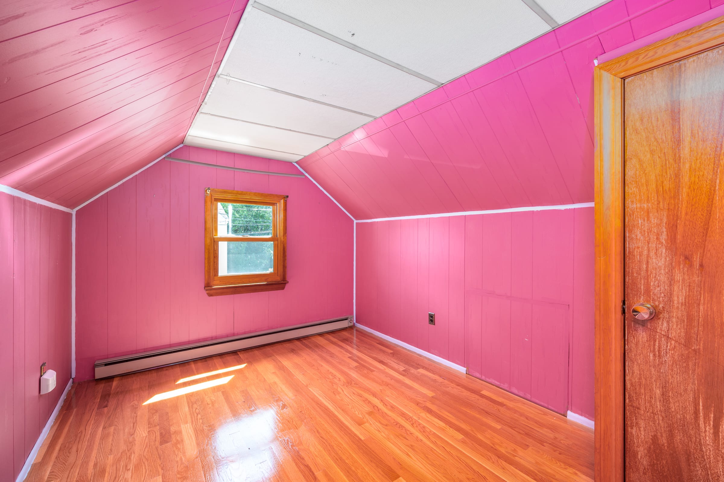 second floor bedroom 3 (captured)