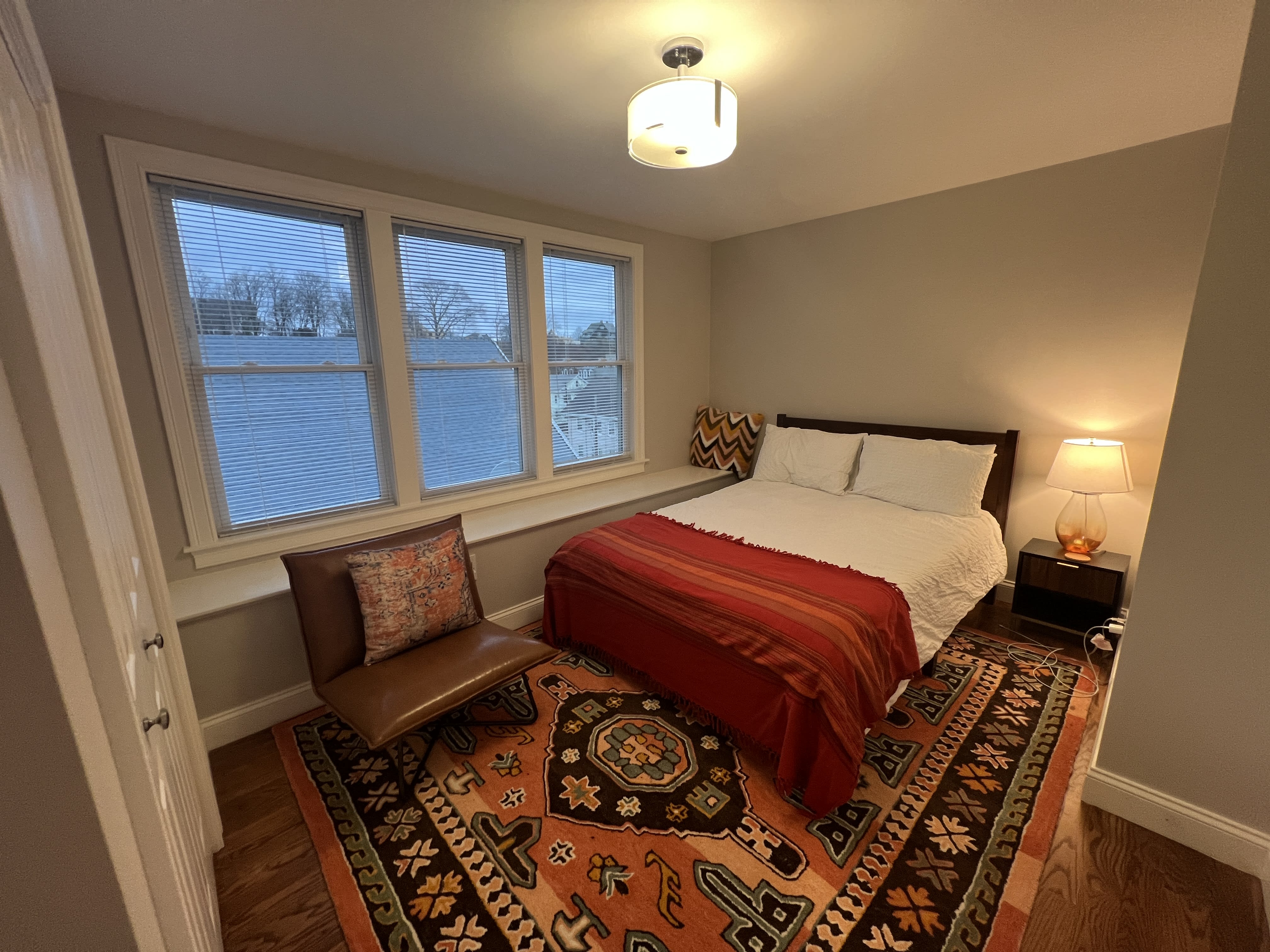 bedroom 3, upper level