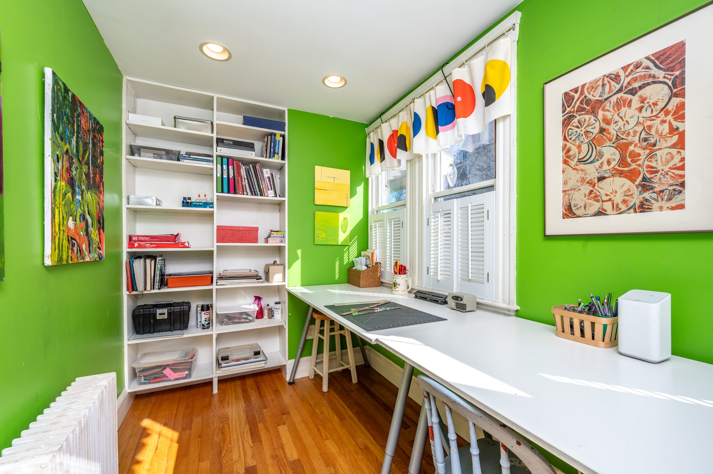 2 Ivy Street in Cambridge inception-app-prod/NmU2ZTUzNTQtMTA5MC00MzY0LWFmNmYtZmVkMjVjMjY0ZWIx/content/2024/02/692921c4b101ffccfe05ec94f08c7a02ca521338.jpg