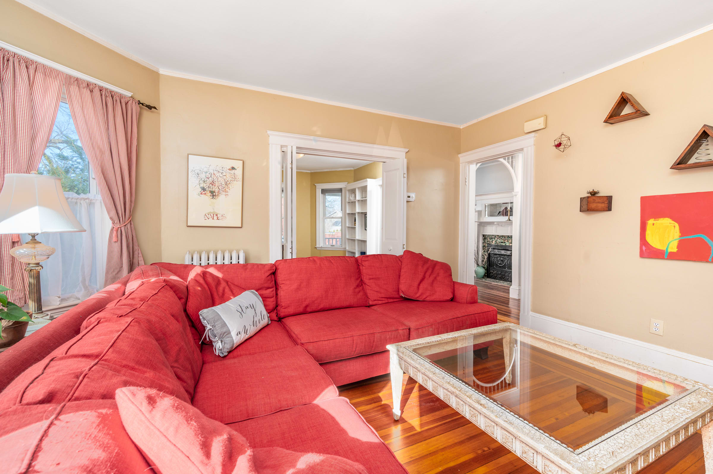 2 Ivy Street in Cambridge inception-app-prod/NmU2ZTUzNTQtMTA5MC00MzY0LWFmNmYtZmVkMjVjMjY0ZWIx/content/2024/02/c9d896429088dc87debfe725a60a1ceda989fd85.jpg