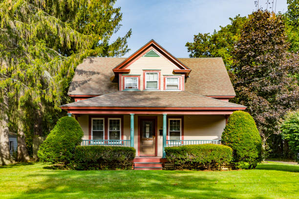 Reasons to Own A Home inception-app-prod/NzAwNzhlYTAtN2M1My00OGVlLTkwNGMtYmFjMzdjNTQwNzU2/content/2019/02/istockphoto-879361282-612x612.jpg