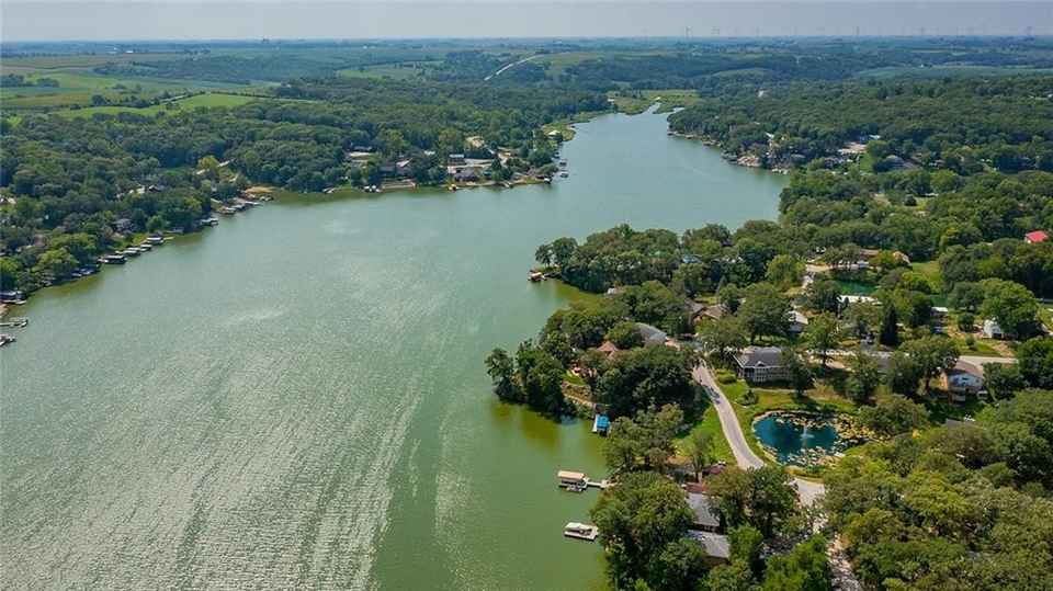 DIAMONDHEAD LAKE inception-app-prod/NzU2OGE2MTctNTViOC00NGQ1LTk3ZWYtZGUzN2JlNjgxMDBj/content/2022/09/44fbac49d590190f434e3ac8ac36a0e886497a0e.jpg