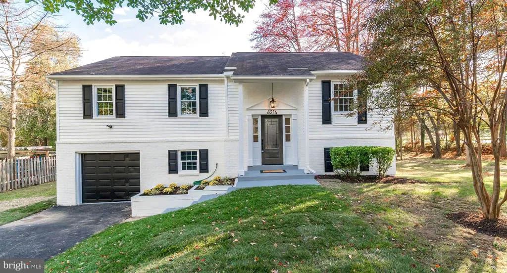 6214 Franconia Forest Lane, Alexandria, VA 22310 inception-app-prod/NzUzOGUwYTUtYjhjZi00MzI0LWJkZTItOWVlNmFjMjZjN2Nl/content/2025/09/1aa628c8e2ff9cd40d95497c5455a5afdab64fcb.webp