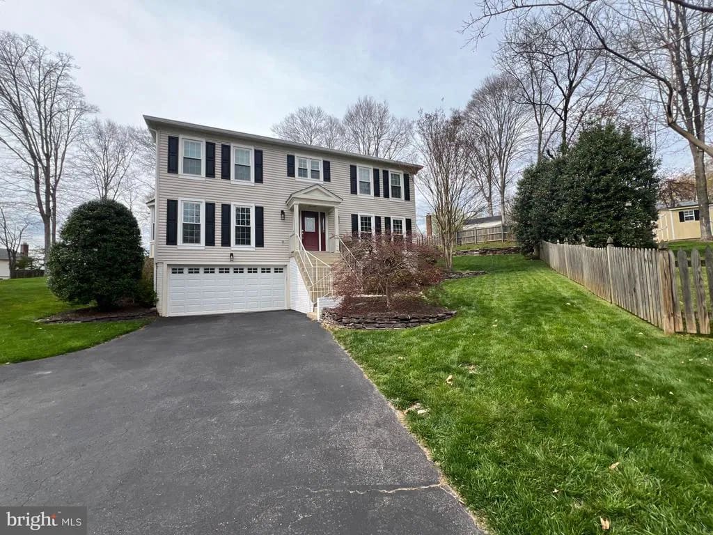 7700 Hilltopper Court, Springfield, VA 22153 inception-app-prod/NzUzOGUwYTUtYjhjZi00MzI0LWJkZTItOWVlNmFjMjZjN2Nl/content/2025/09/55f49fd6d54ee8f487a39ec7880f4310fcba5517.webp