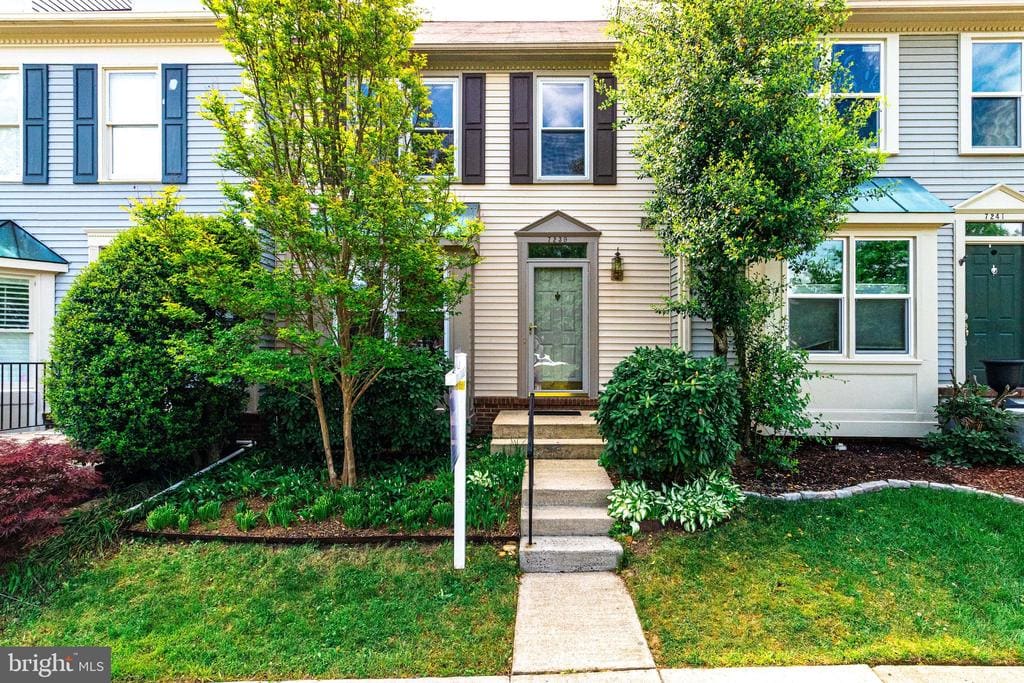 7239 Worsley Way, Alexandria, VA 22315 inception-app-prod/NzUzOGUwYTUtYjhjZi00MzI0LWJkZTItOWVlNmFjMjZjN2Nl/content/2025/09/6413b79840848e35441269ccb42bb858df65eba0.webp