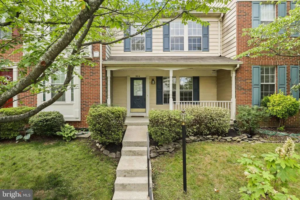 6014 Kestner Circle, Alexandria, VA 22315 inception-app-prod/NzUzOGUwYTUtYjhjZi00MzI0LWJkZTItOWVlNmFjMjZjN2Nl/content/2025/09/a1067e467aec929956aa7aaf2a452c20ea5b6aee.webp