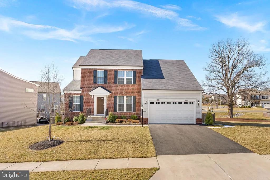 9545 Kimbleton Hall Loop, Manassas, VA 20111 inception-app-prod/NzUzOGUwYTUtYjhjZi00MzI0LWJkZTItOWVlNmFjMjZjN2Nl/content/2025/09/a4c0d18975786353bc9fe78cbe81ce4ba37797f1.webp