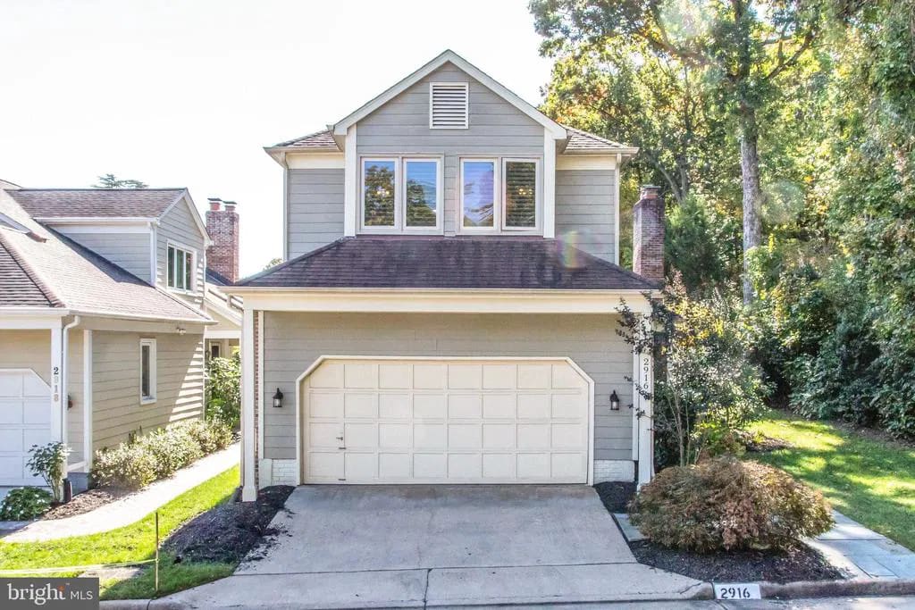 2916 Elmridge Court, Oakton, VA 22124 inception-app-prod/NzUzOGUwYTUtYjhjZi00MzI0LWJkZTItOWVlNmFjMjZjN2Nl/content/2025/09/a4ca2926631e8dfeed6e2b6ea9dde32c5ee76205.webp