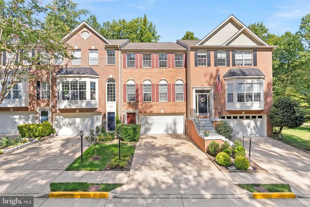6591 McKenna Way, Alexandria, VA 22315 inception-app-prod/NzUzOGUwYTUtYjhjZi00MzI0LWJkZTItOWVlNmFjMjZjN2Nl/content/2025/09/d8e62591c4f7e6fa770925f99d2b1ecc1f7939cf.webp
