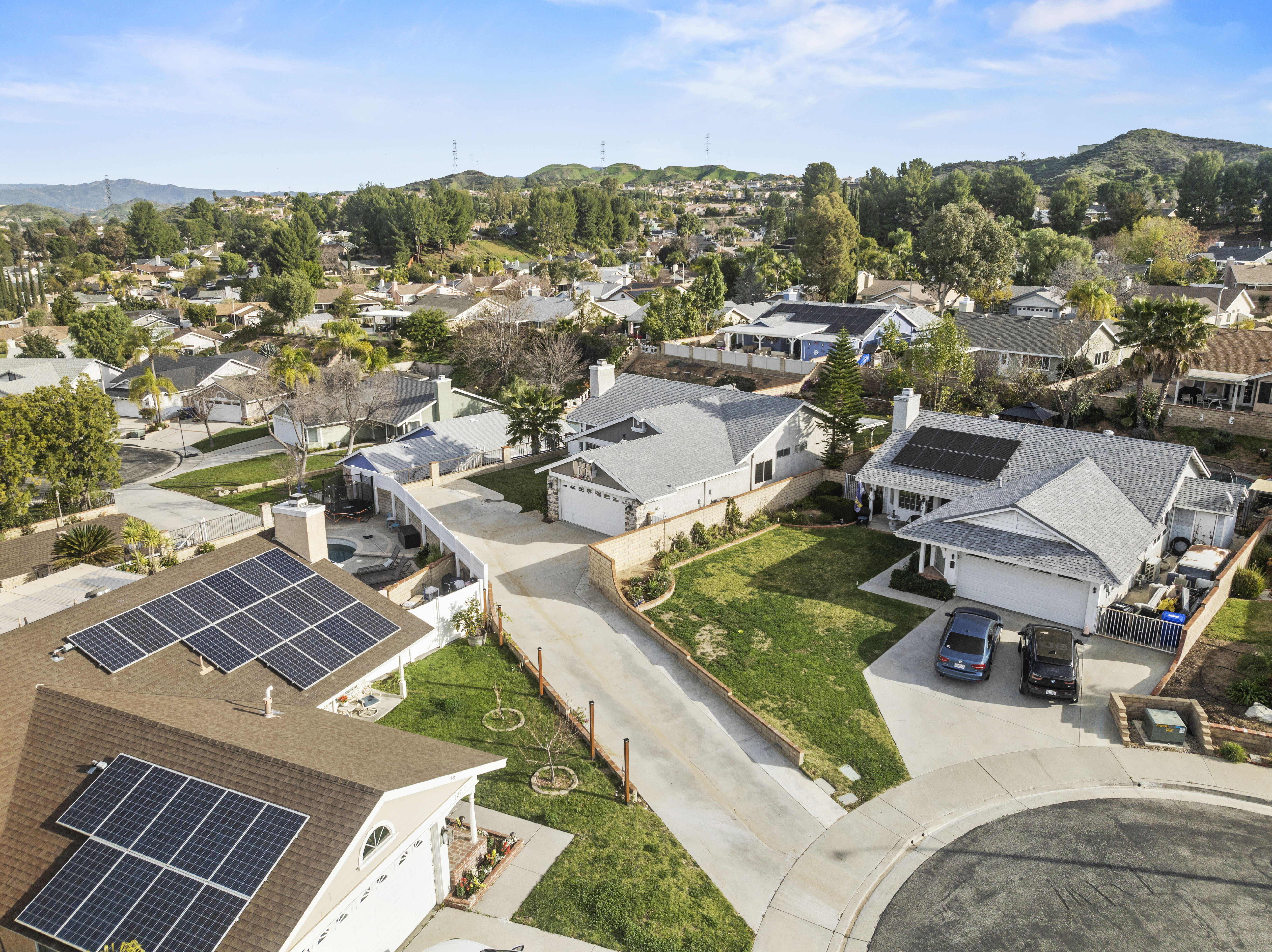 Saugus Homes for Sale inception-app-prod/ODBhMzFhMDUtYTIzOS00NzVkLWJmYWItOThhOWJmZWQ1ZWY3/content/2026/06/a632512fde9c973860079a92c1c2cb8fdee64d33.jpg