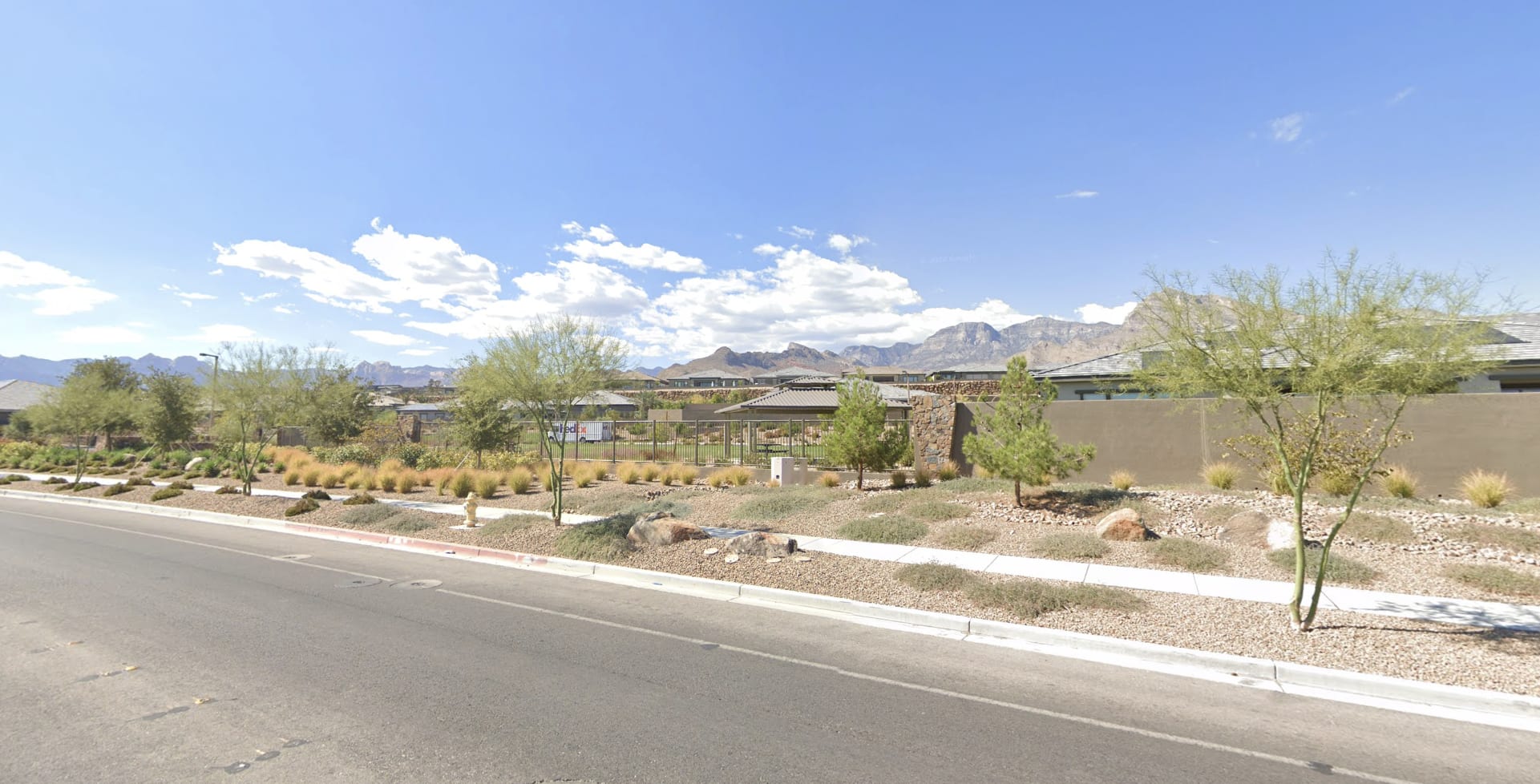 Summerlin inception-app-prod/ODBhNTg4MzEtZjI5Ny00YTRlLWEyMjYtMjBkZjNhZjdlM2M1/content/2024/01/7b87e33b373c9d52dfd9fd639795f64b59afda04.png