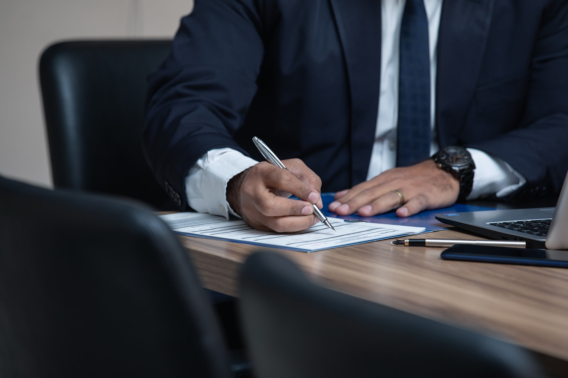 It’s Not Easy: Being an Attorney AND Business Owner inception-app-prod/ODE5Y2M1MDEtMzUyOC00Yjg4LThhNjktZWU2NTUwOGEyY2M4/content/2023/05/6075223bdda91471bef5ab6e276ce484d62d4658.jpg