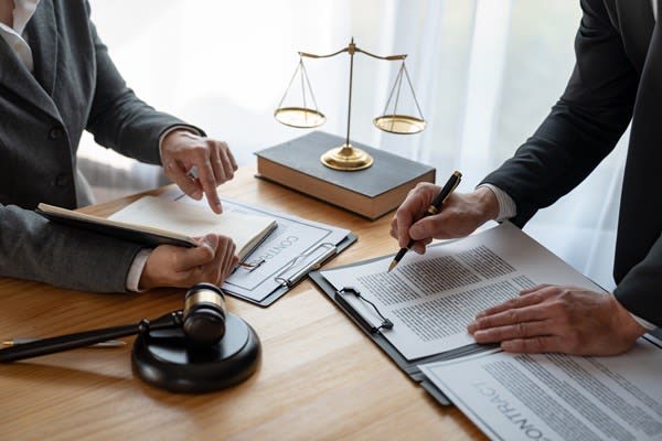 Delegating Legal Tasks Isn’t a Shortcut, It’s a Strategy inception-app-prod/ODE5Y2M1MDEtMzUyOC00Yjg4LThhNjktZWU2NTUwOGEyY2M4/content/2025/05/aa99e529f85ed679f6fbb5111d86bf7eecc7d5c2.jpg