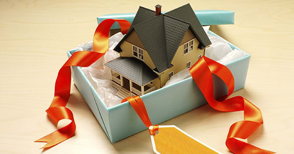 Either Way, You’re Paying a Mortgage inception-app-prod/ODE5Y2M1MDEtMzUyOC00Yjg4LThhNjktZWU2NTUwOGEyY2M4%2Fmedia%2F2015%2F02%2FEither-Way.jpg