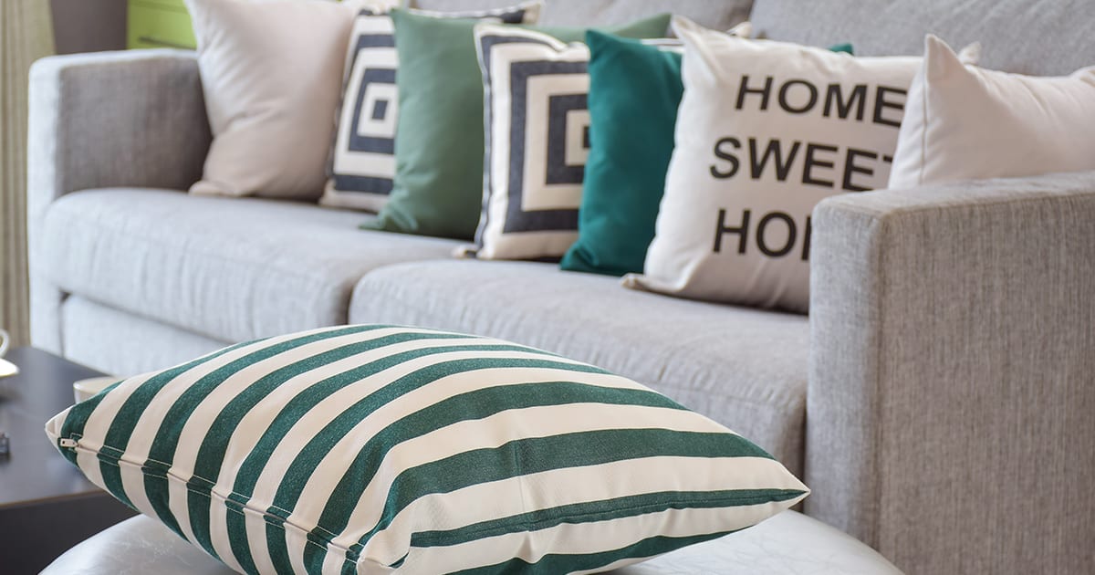 10 Simple Comforts Every Houseguest Will Adore You For inception-app-prod/ODEyN2UzZDAtZDI3Mi00NDIwLTg0NmQtMTk1YmY2ZTU1ODU4/content/2017/11/Houseguest.jpg