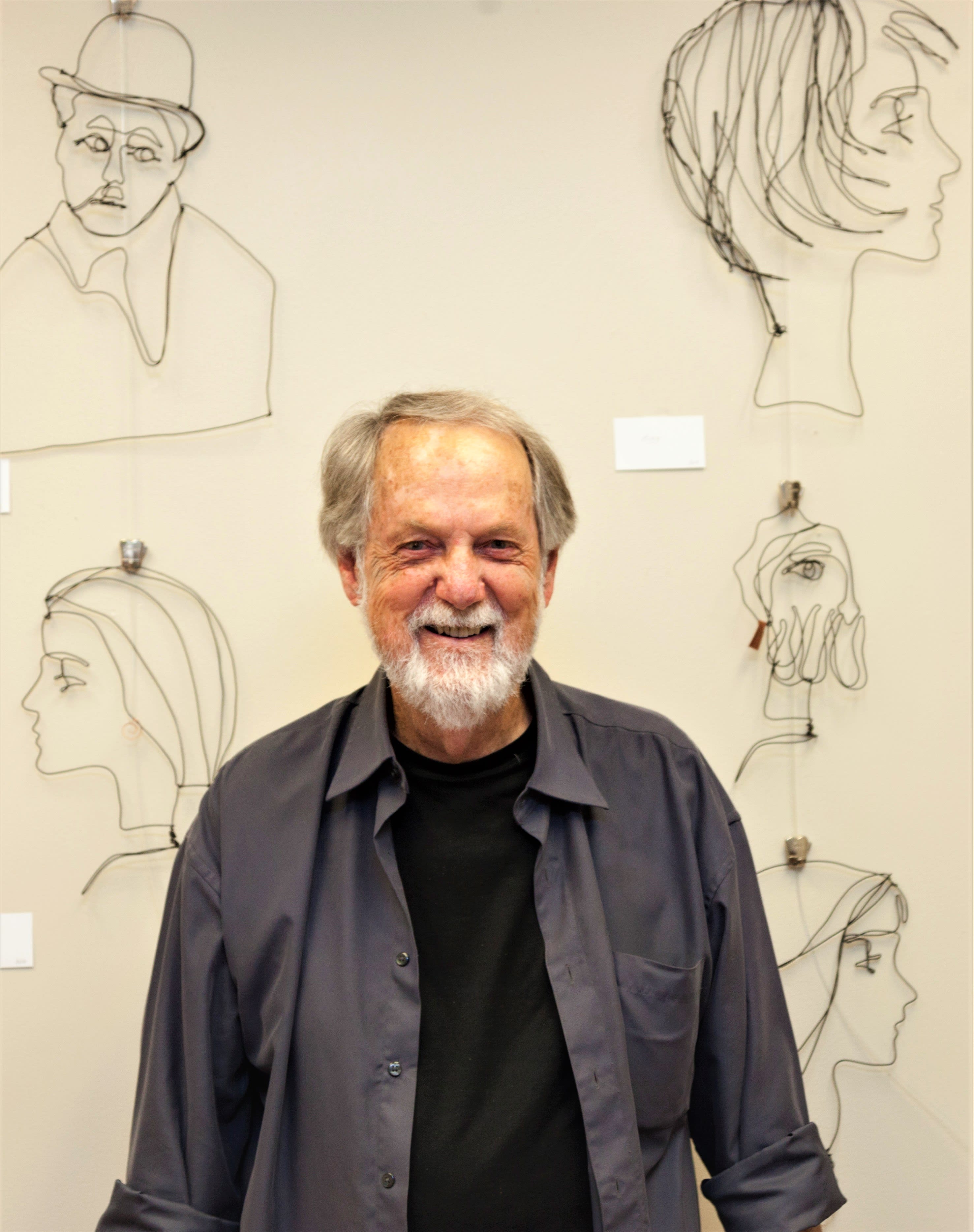 Rex Eagle, Sculpting With Wire inception-app-prod/ODJiYTE5NzAtNzcxMC00MDcwLTg2ZDEtNWE4MDFhNzliNjFm/content/2018/12/Lilac Opening 060218-1851331.jpg