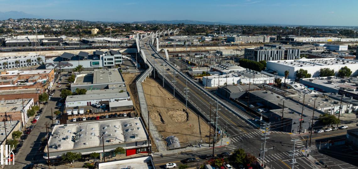 Slow progress for new park space below the Sixth Street Viaduct inception-app-prod/ODVhOGFkNWQtYzZlOC00ZDA2LWIyMTAtZmIxNjU2YWYyYmM5/content/2024/01/1ef9e4c9e12ed34289bbbbe8b089f883ab2ab8d3.jpg