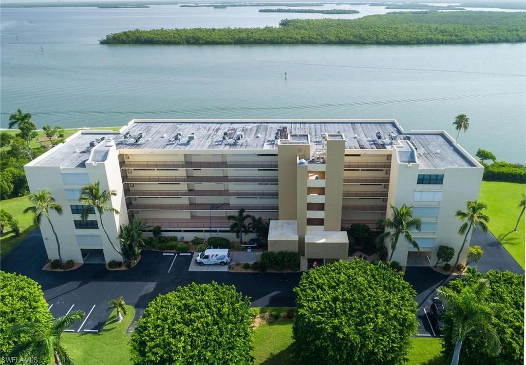 Bay Beach Condos inception-app-prod/ODZhYWY5ZGItNWFkNi00NzkzLTliMDktODZmZjBiMGM2YzIy/content/2019/01/218052763-residential-1713tpb-l.jpg