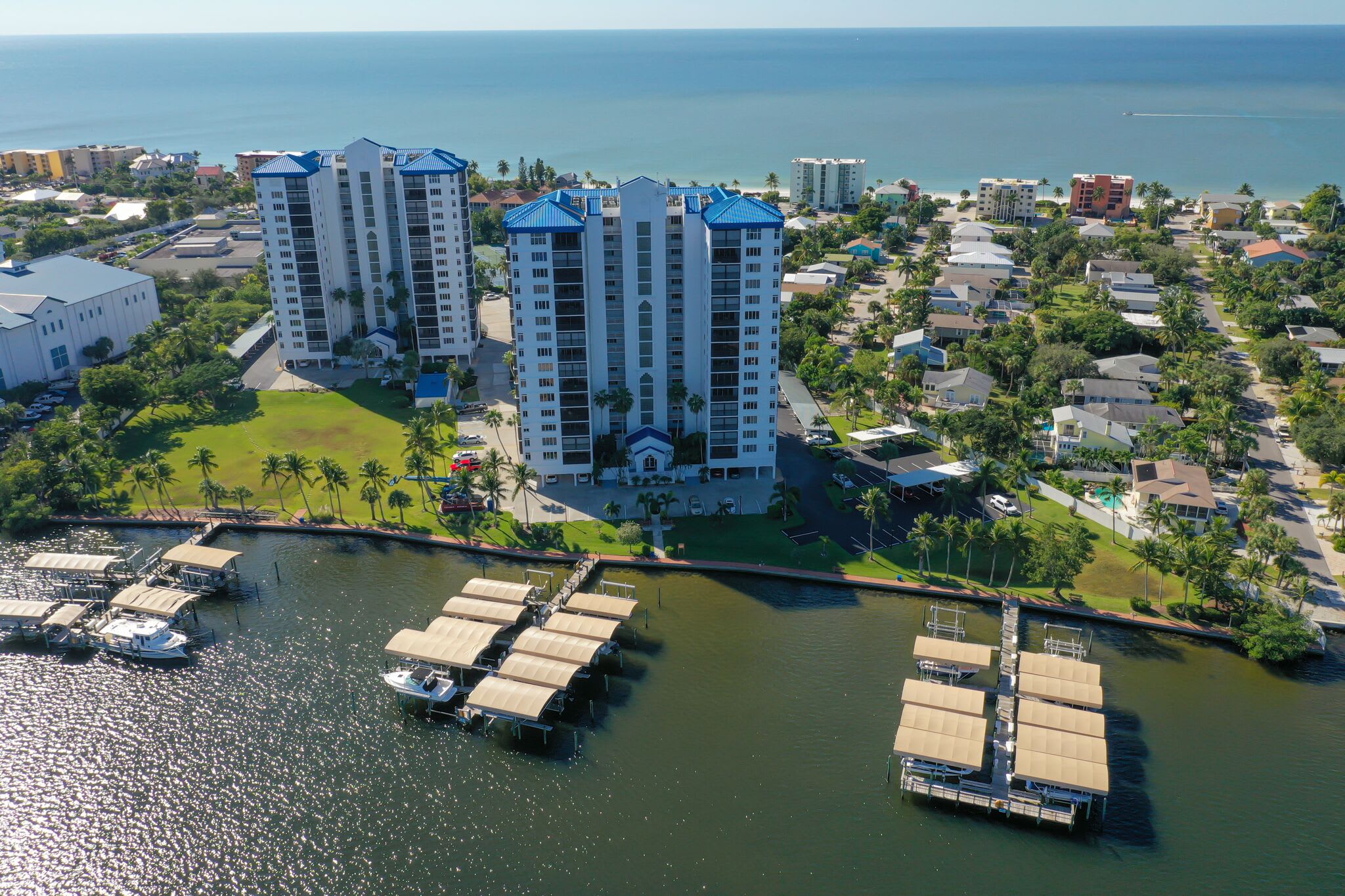 Ocean Harbor inception-app-prod/ODZhYWY5ZGItNWFkNi00NzkzLTliMDktODZmZjBiMGM2YzIy/content/2020/02/ocean-harbor-aerials.jpeg