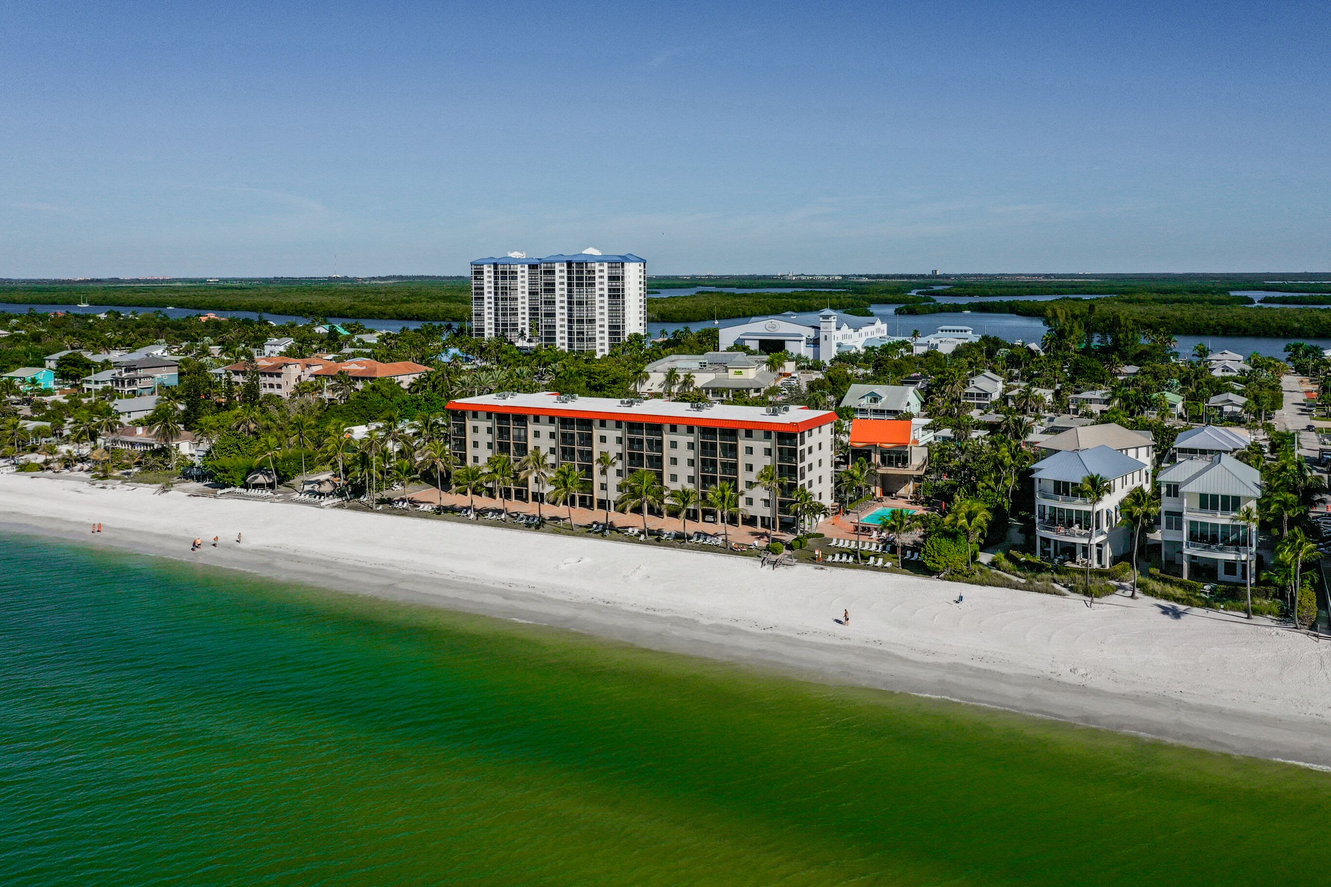 Seaside Resort inception-app-prod/ODZhYWY5ZGItNWFkNi00NzkzLTliMDktODZmZjBiMGM2YzIy/content/2020/02/seaside.jpeg