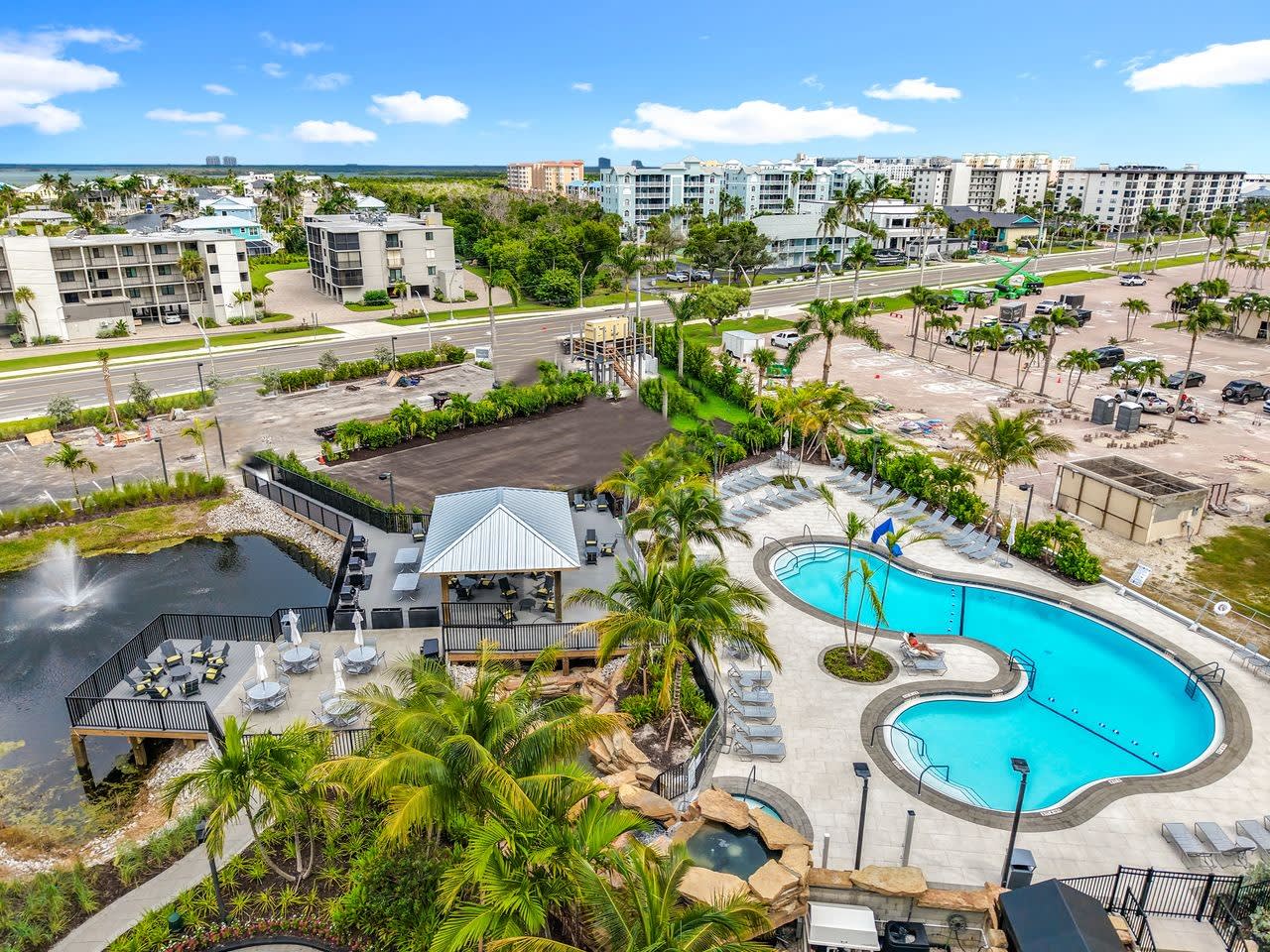 Pointe Estero Resort inception-app-prod/ODZhYWY5ZGItNWFkNi00NzkzLTliMDktODZmZjBiMGM2YzIy/content/2025/10/73ba88fe699802f8f2014094432cb9e1123662db.jpeg