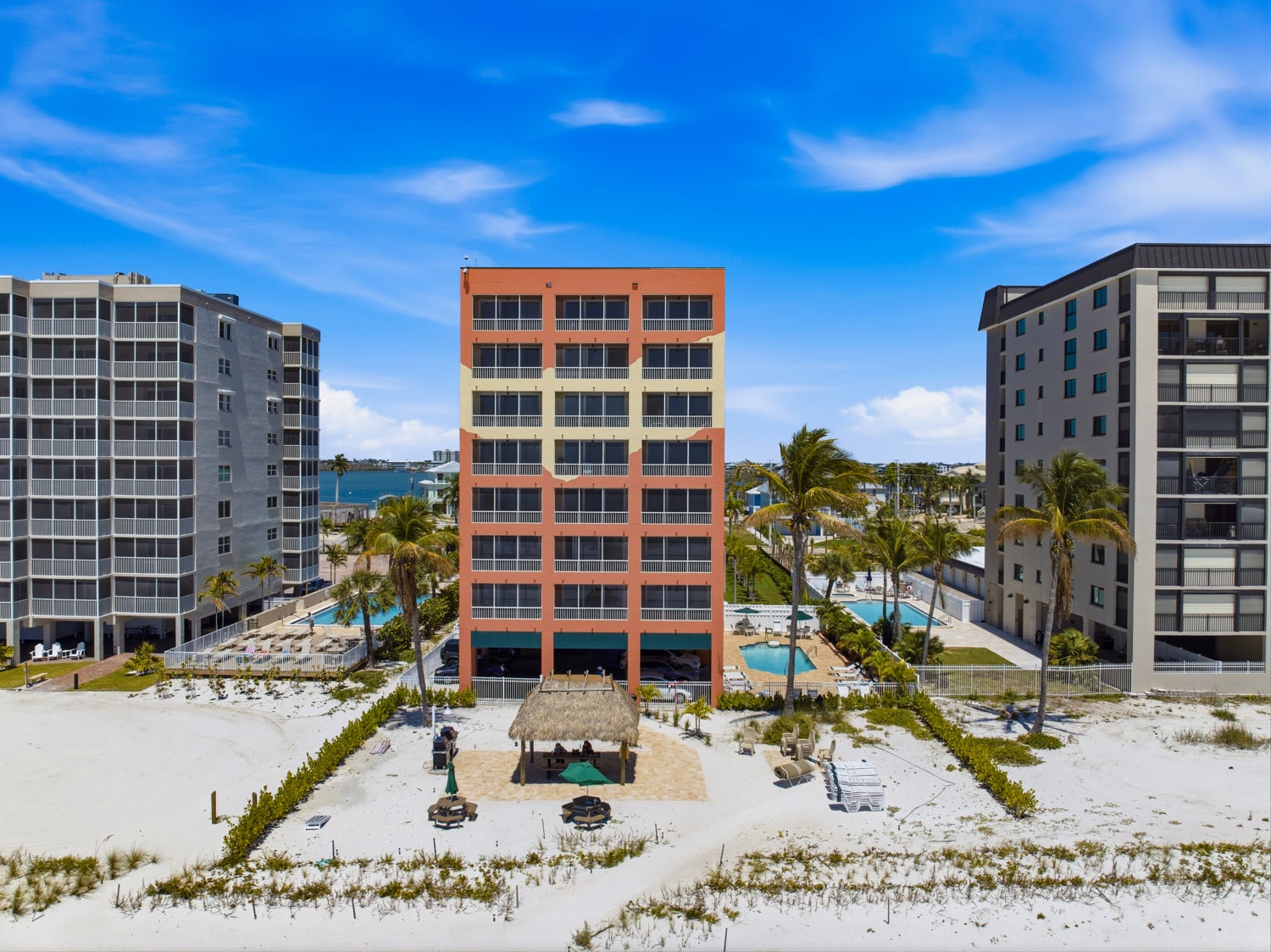 Casa Playa Resort inception-app-prod/ODZhYWY5ZGItNWFkNi00NzkzLTliMDktODZmZjBiMGM2YzIy/content/2026/05/54868c44da0e2fef4c47d1091c2693fc0a41161c.jpg