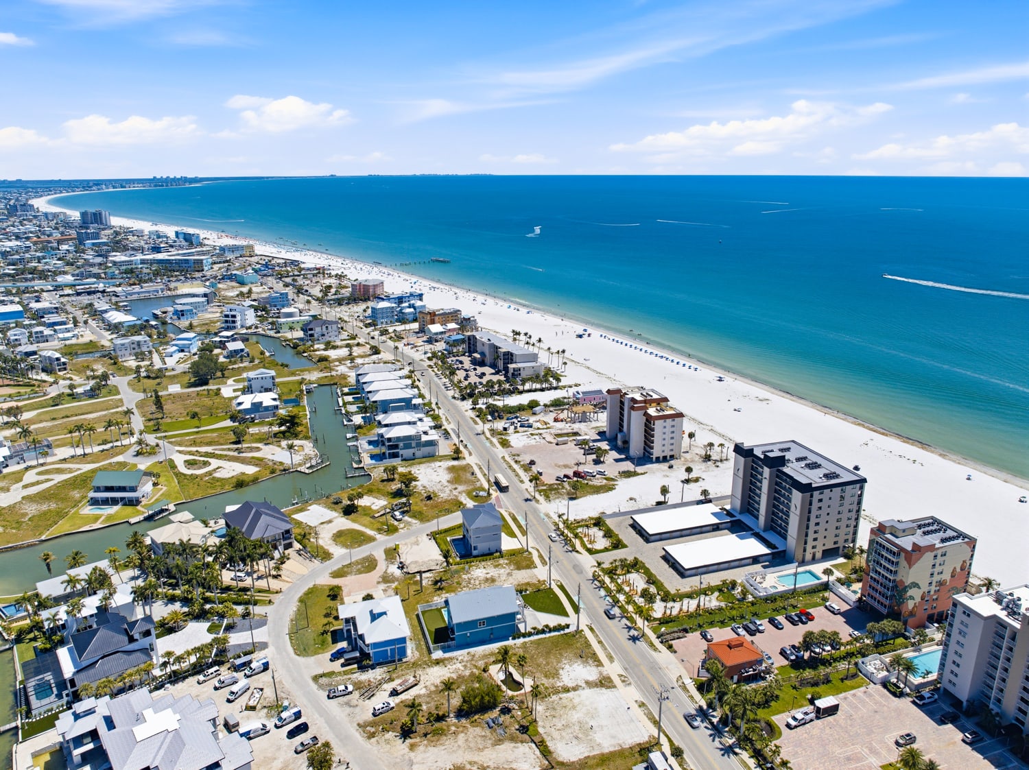 Casa Playa Resort inception-app-prod/ODZhYWY5ZGItNWFkNi00NzkzLTliMDktODZmZjBiMGM2YzIy/content/2026/05/f81f29bae6a6f59e1e0fcd85525dd8035a59df6d.jpg