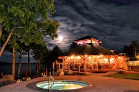 inception-app-prod/ODZiMmU1ZmEtZjkzNC00YTZlLWI1ZWQtNWFlZmM5YmY1YTA4/content/2019/04/Akwa bar.jpg