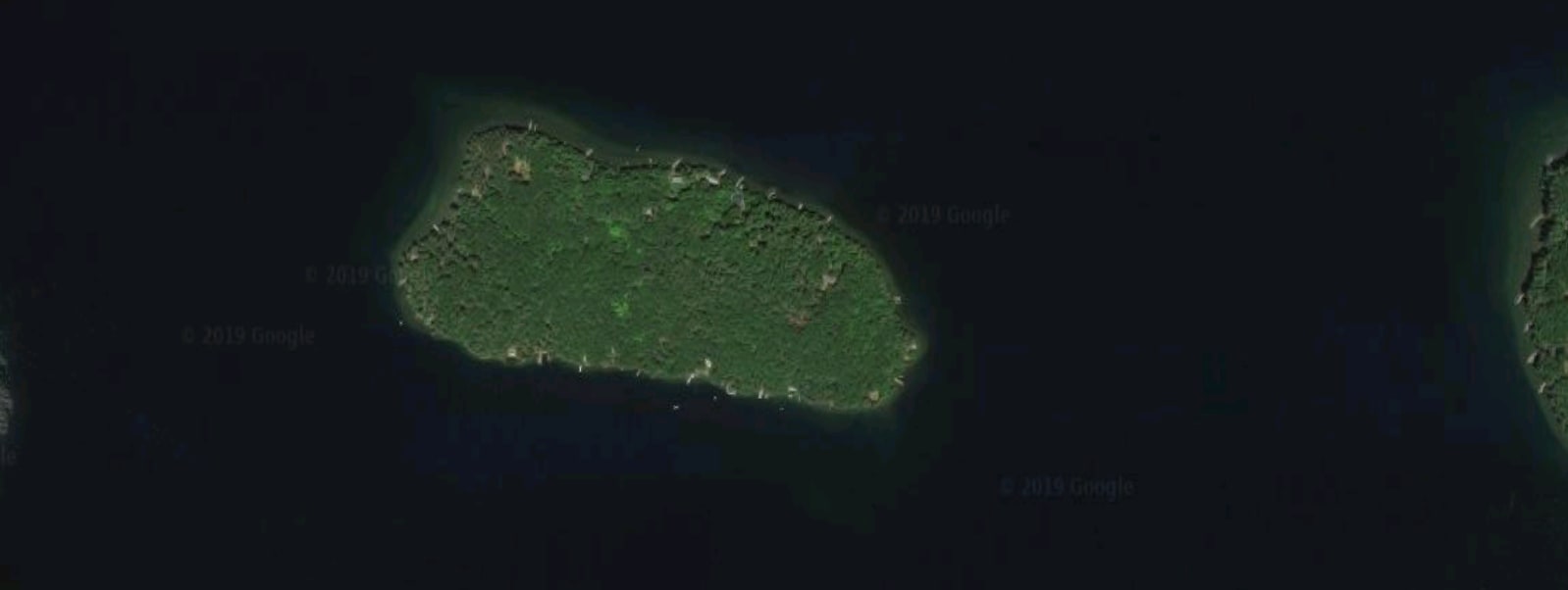 Diamond Island inception-app-prod/ODZiMmU1ZmEtZjkzNC00YTZlLWI1ZWQtNWFlZmM5YmY1YTA4/content/2019/04/Diamond_Slide.png